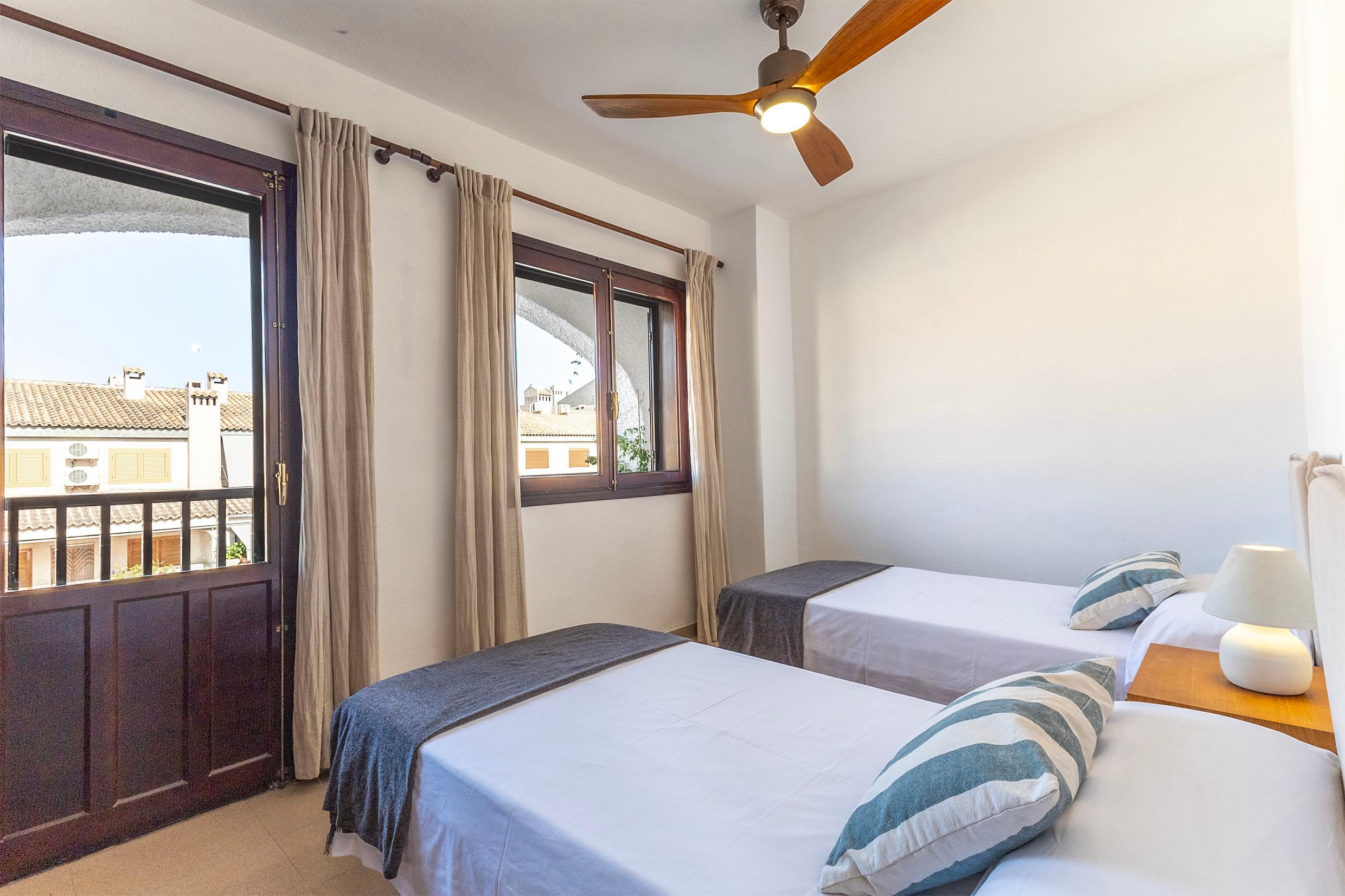 Adosado en Venta en Carrer del Cadafal - 12