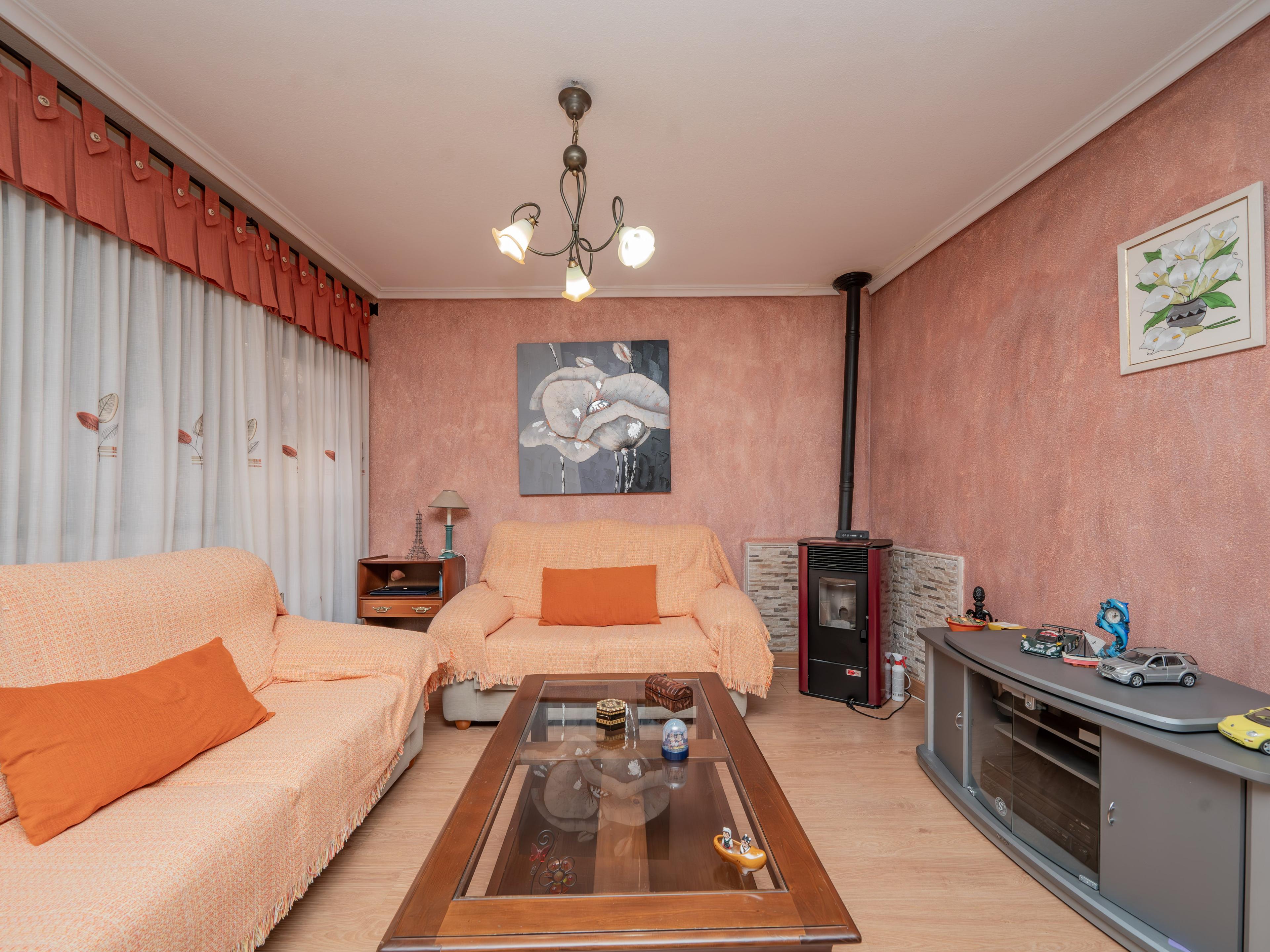 EXCLUSIVO BUNGALOW PAREADO EN EL CORAZÓN DE SAN VICENTE DEL RASPEIG - 1