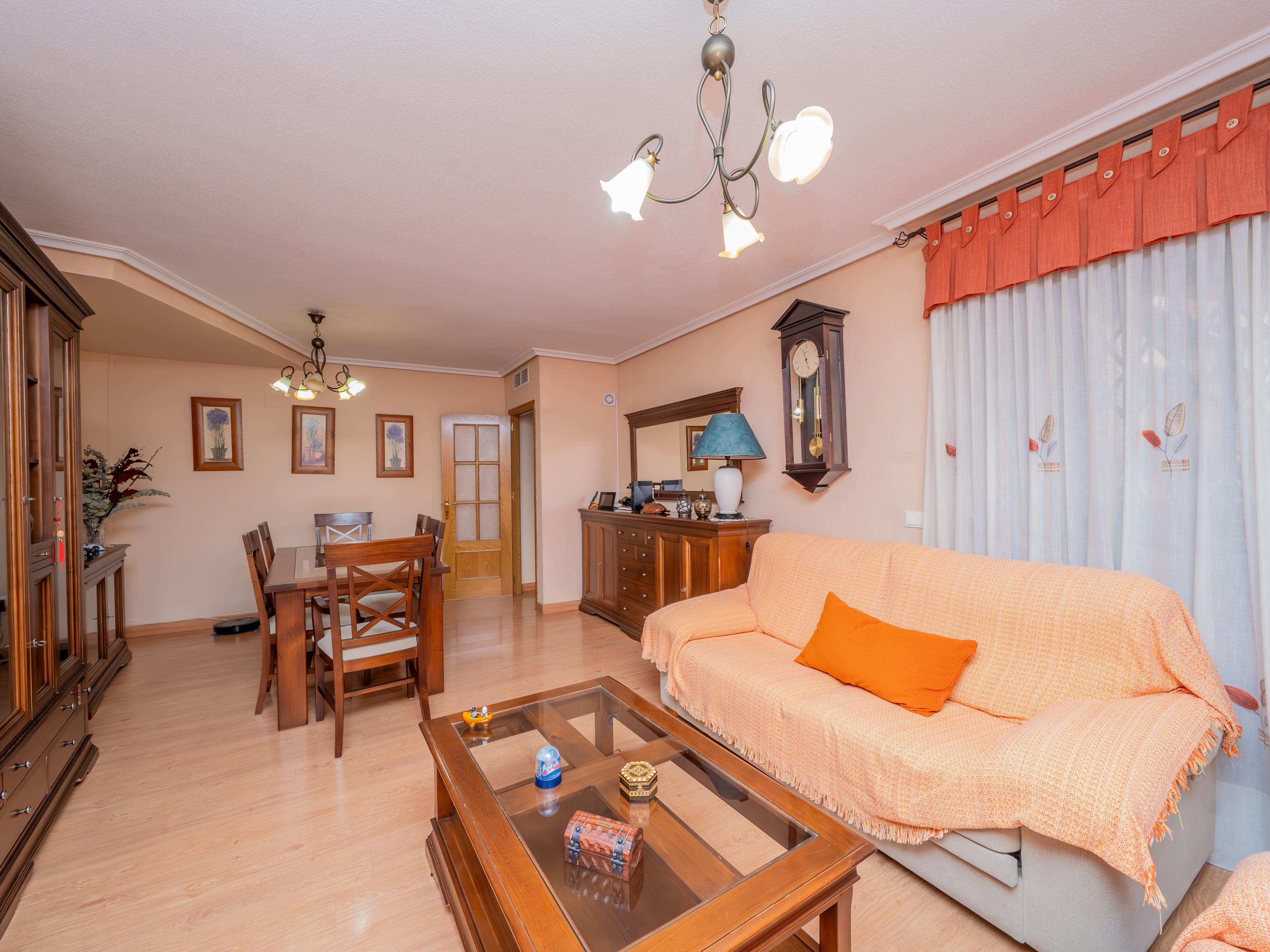 EXCLUSIVO BUNGALOW PAREADO EN EL CORAZÓN DE SAN VICENTE DEL RASPEIG - 2