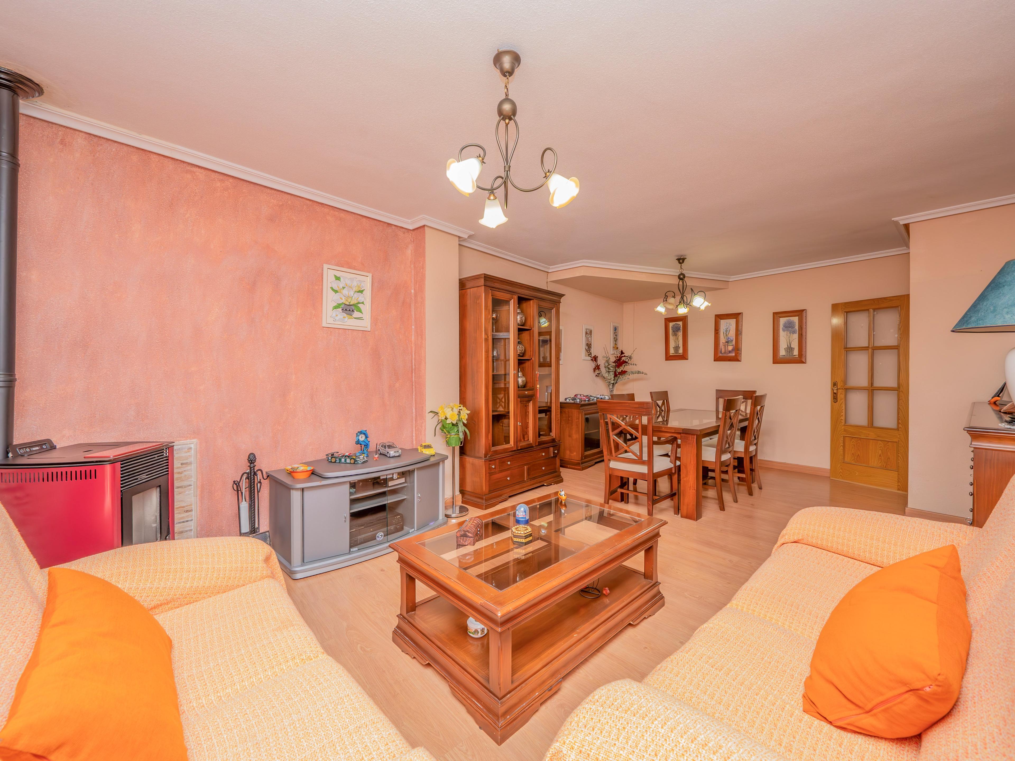 EXCLUSIVO BUNGALOW PAREADO EN EL CORAZÓN DE SAN VICENTE DEL RASPEIG - 3