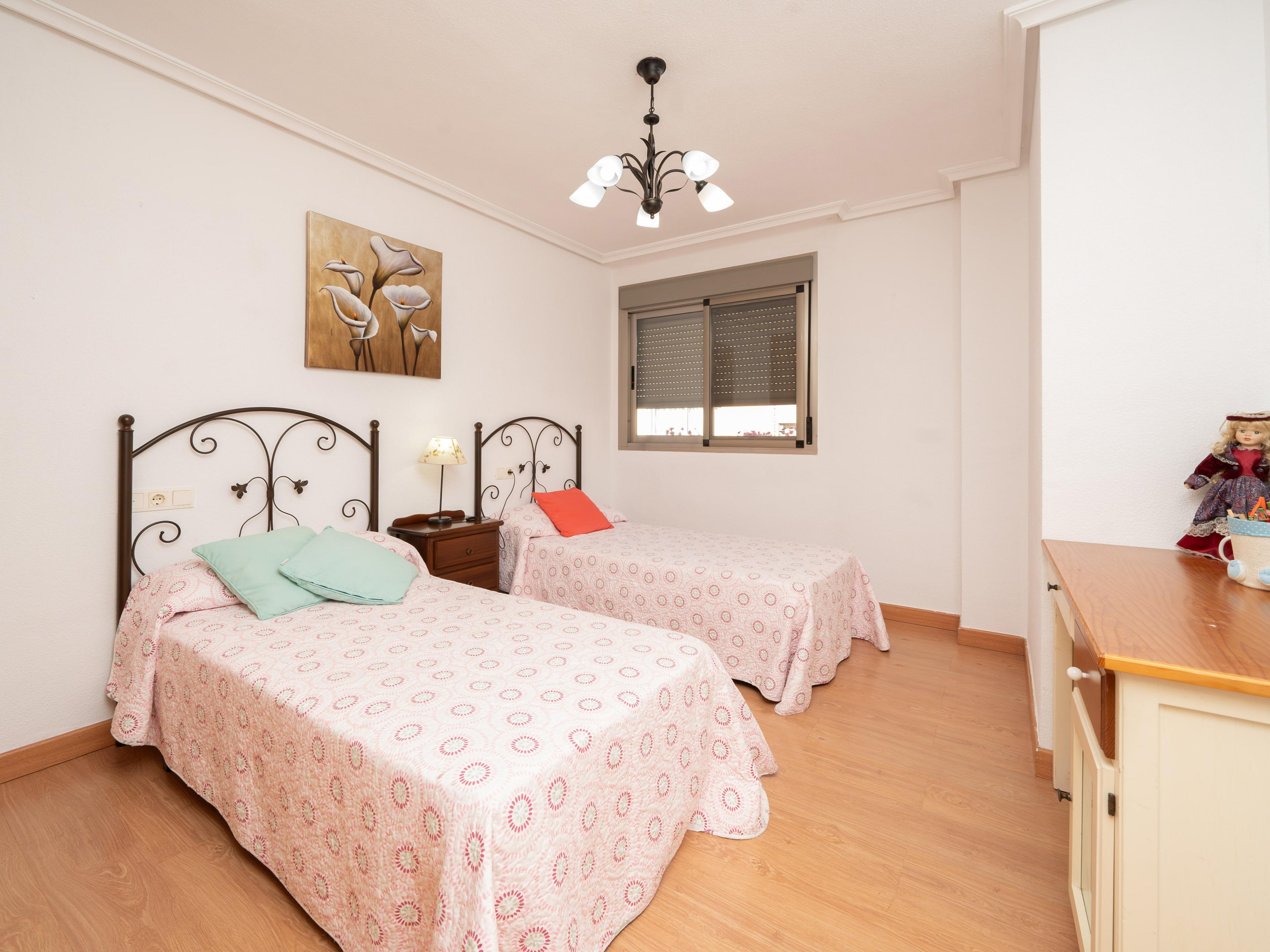 EXCLUSIVO BUNGALOW PAREADO EN EL CORAZÓN DE SAN VICENTE DEL RASPEIG - 27