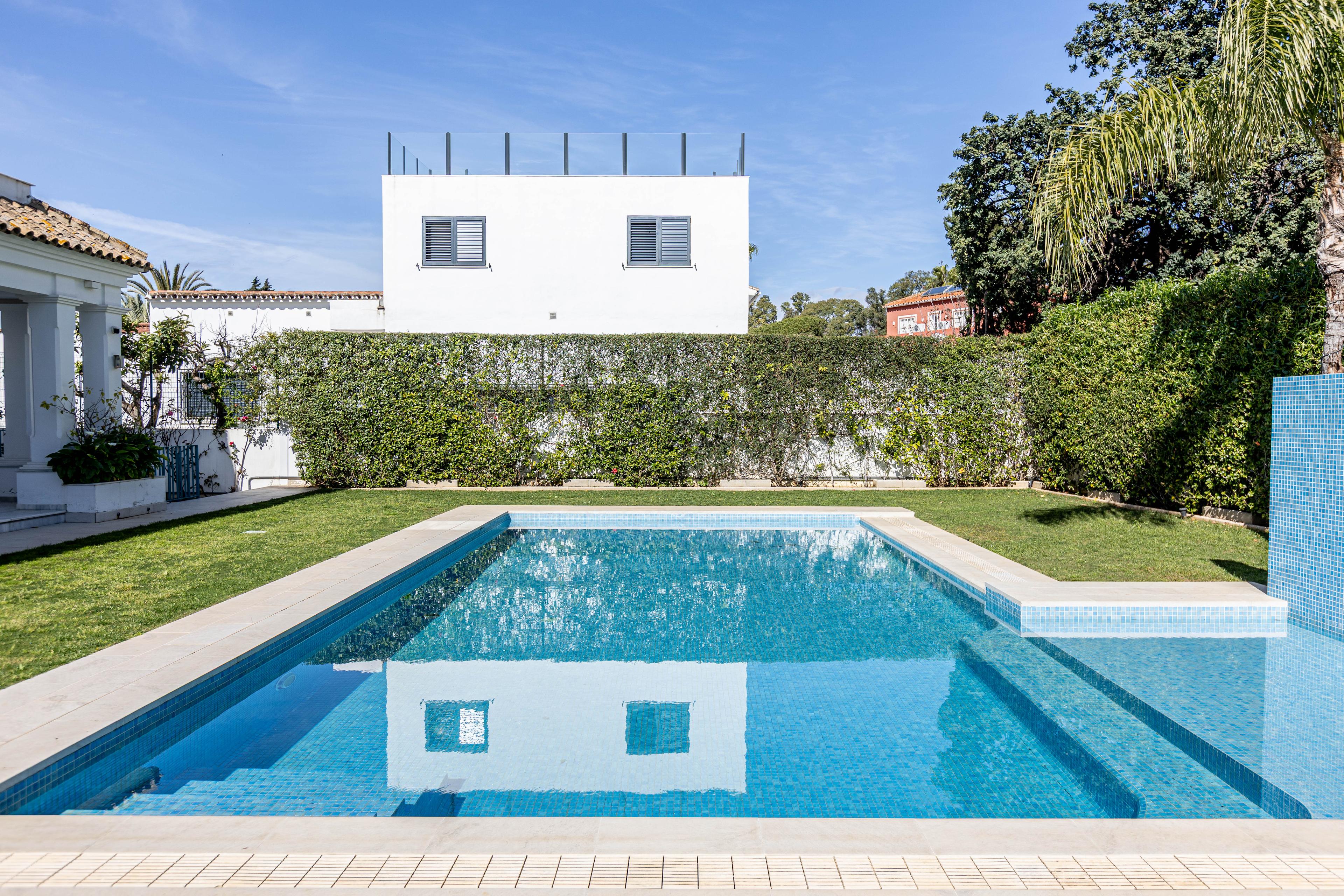 Chalet independiente en venta en C. Picasso, Marbella - 6