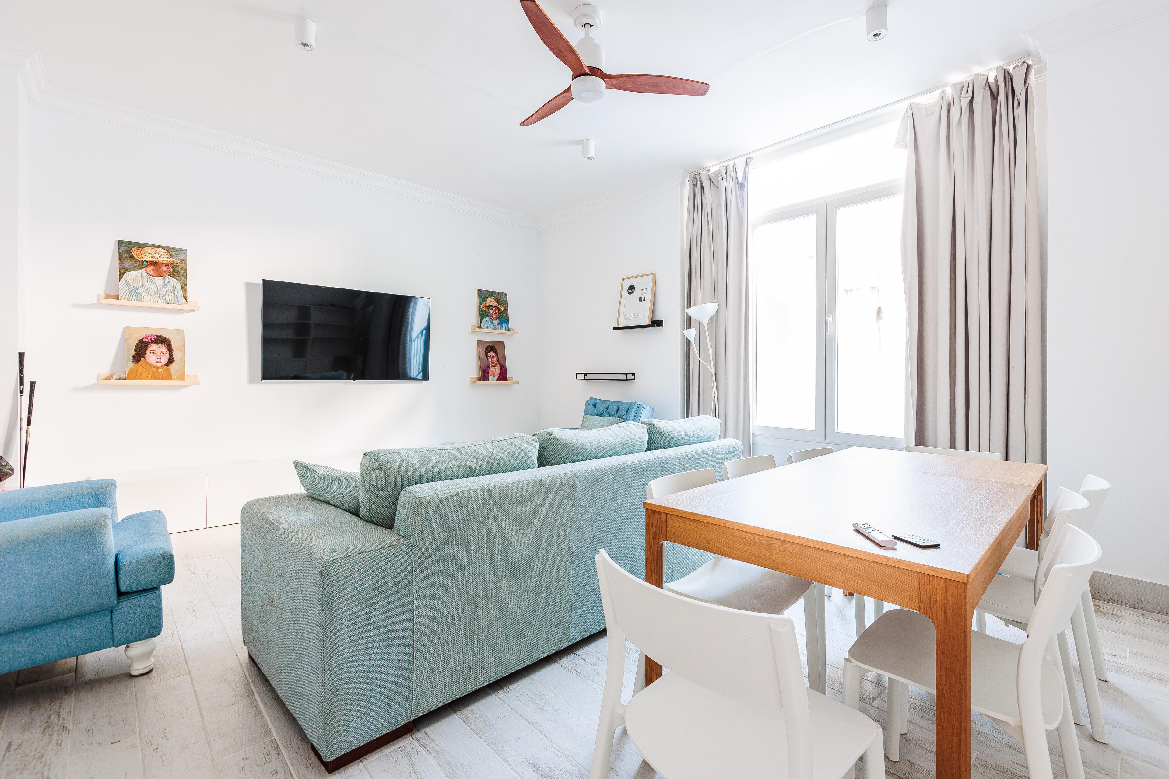 Chalet independiente en venta en C. Picasso, Marbella - 47