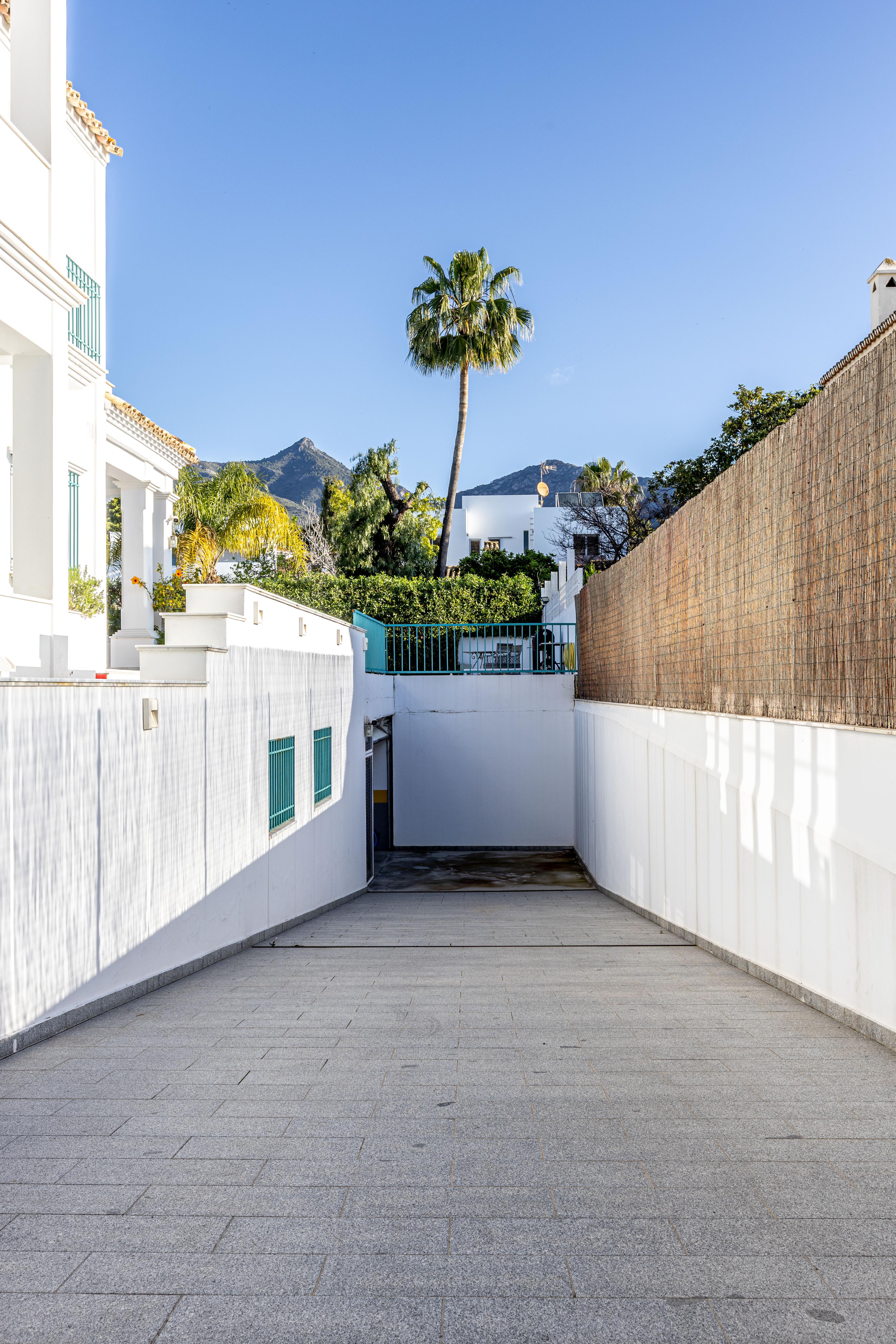 Chalet independiente en venta en C. Picasso, Marbella - 58