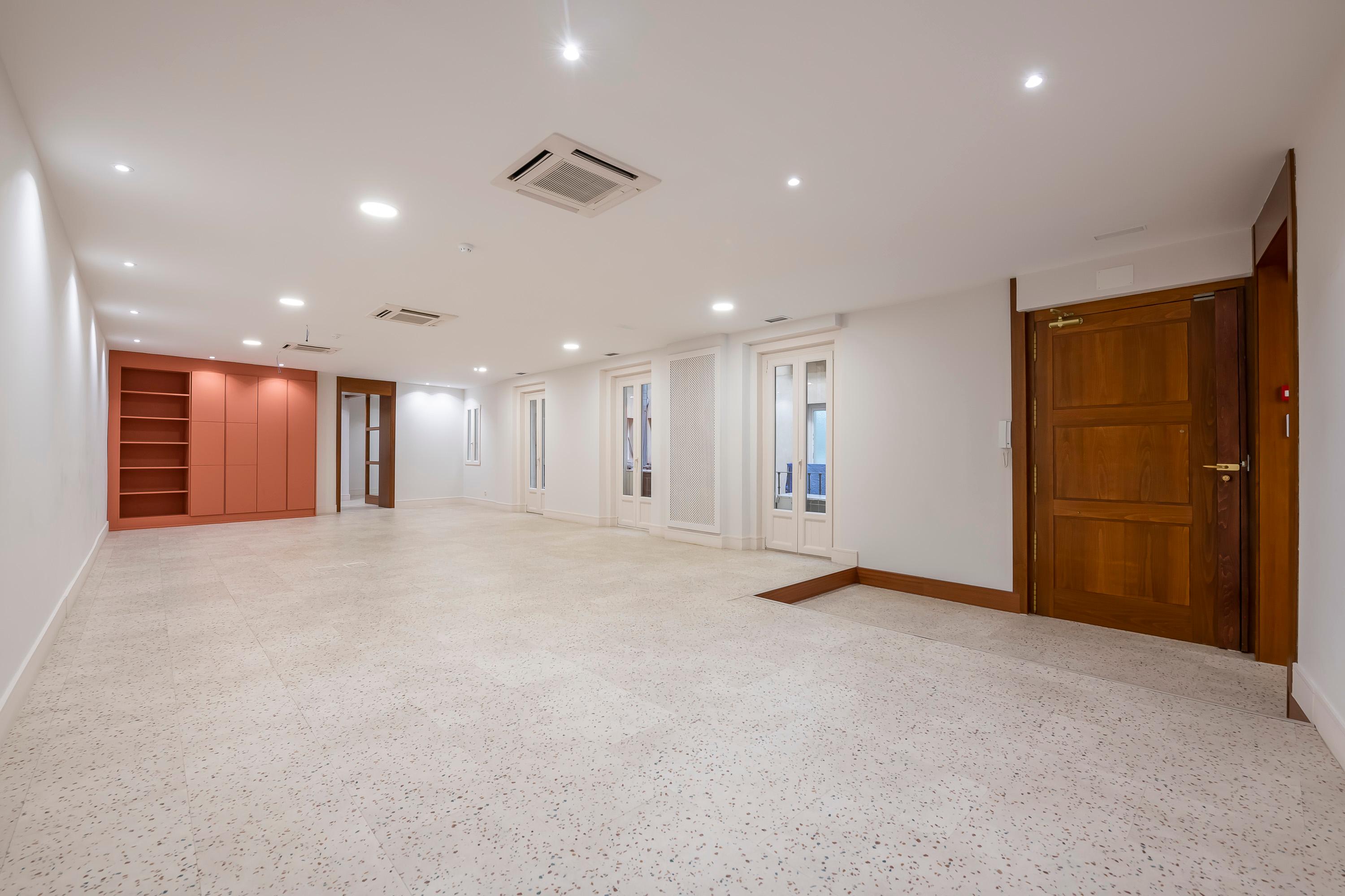 Magnífica oficina en C. de Almagro - 12