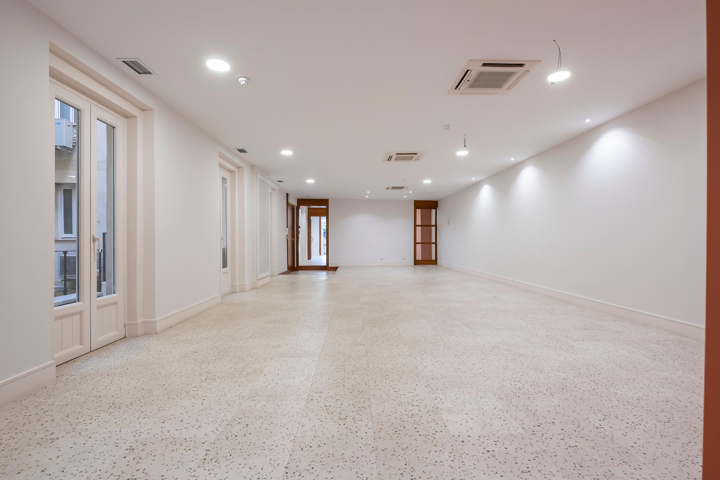 Magnífica oficina en C. de Almagro - 15