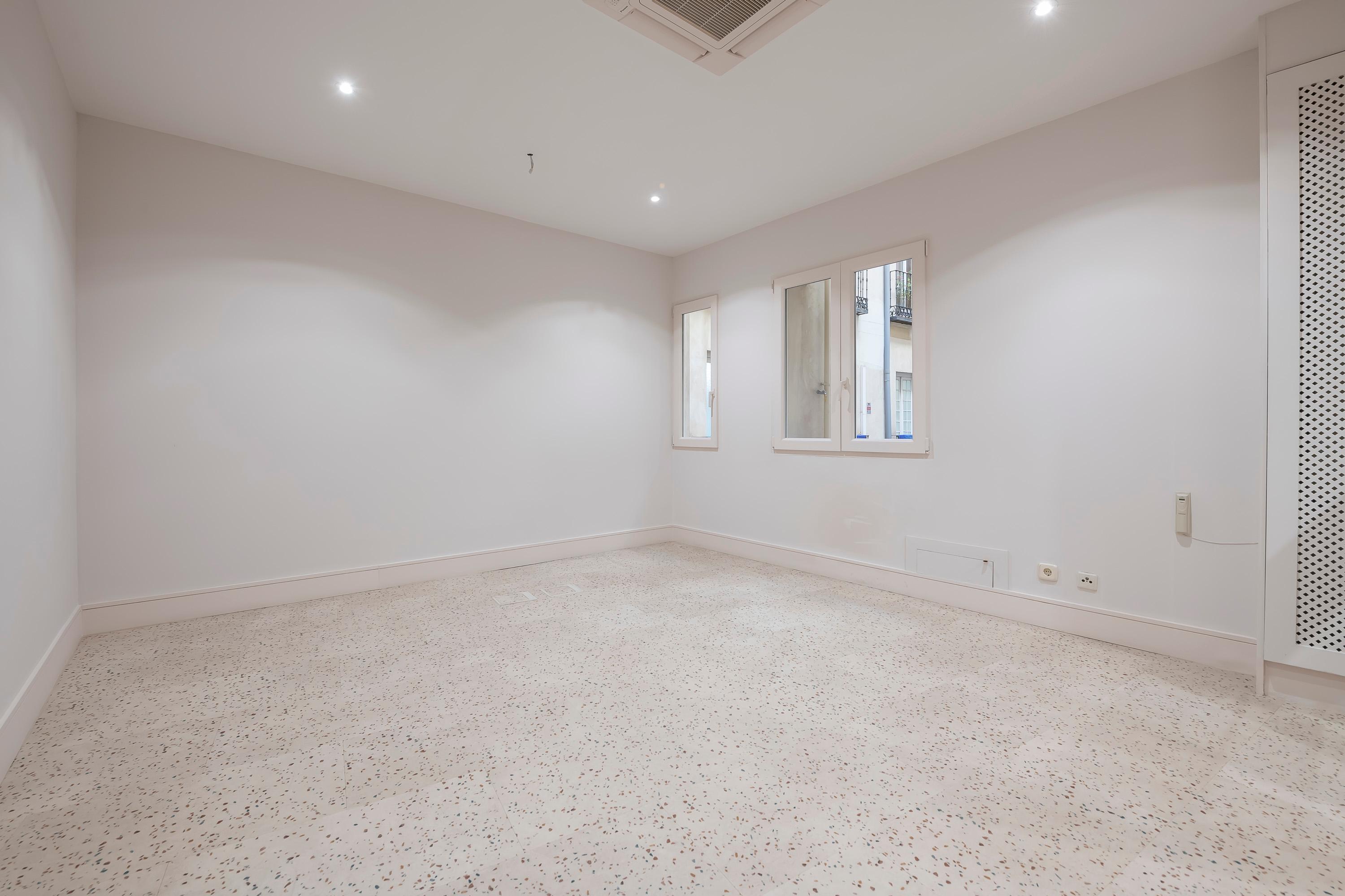 Magnífica oficina en C. de Almagro - 19