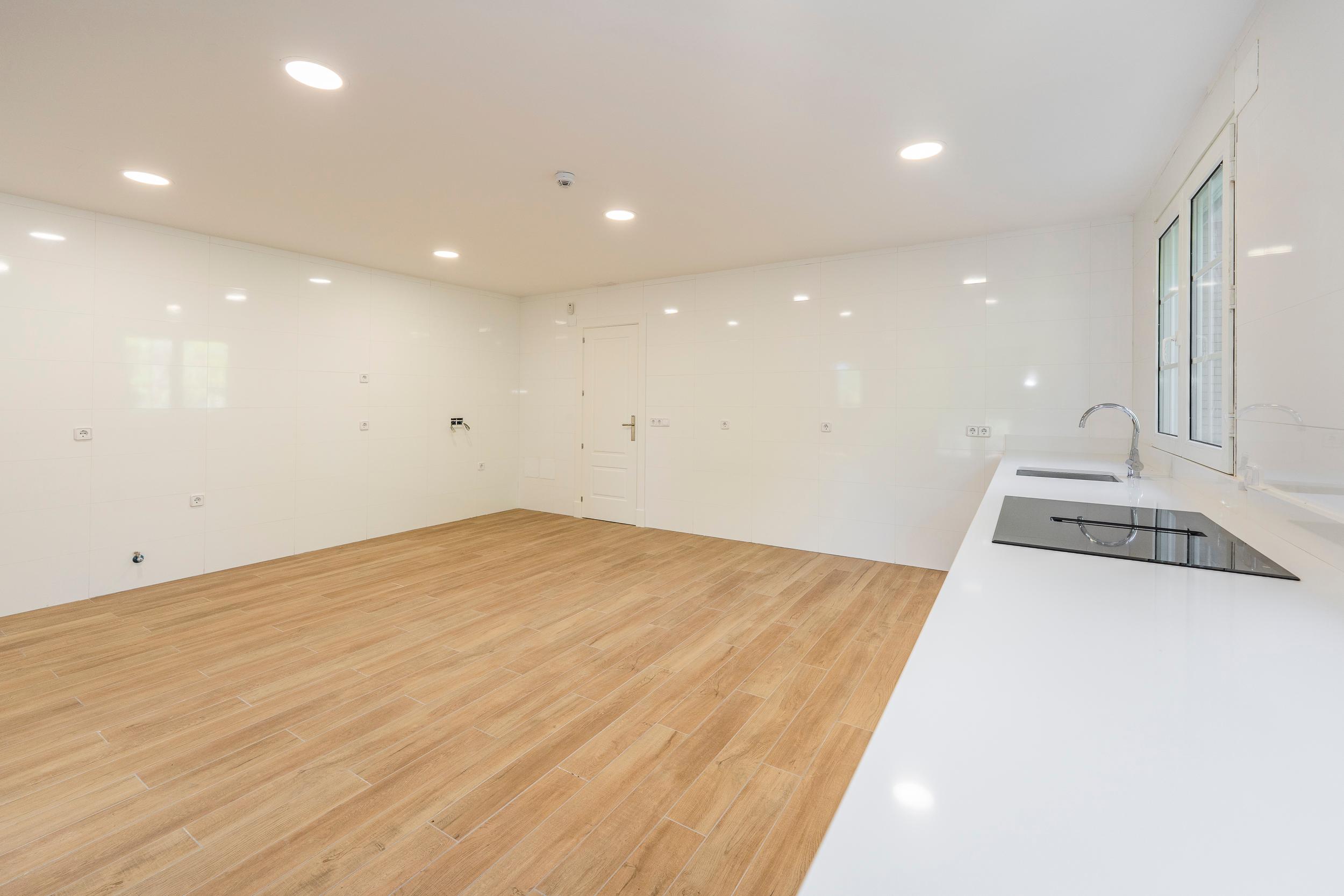 chalet a estrenar con piscina interior y exterior - 21