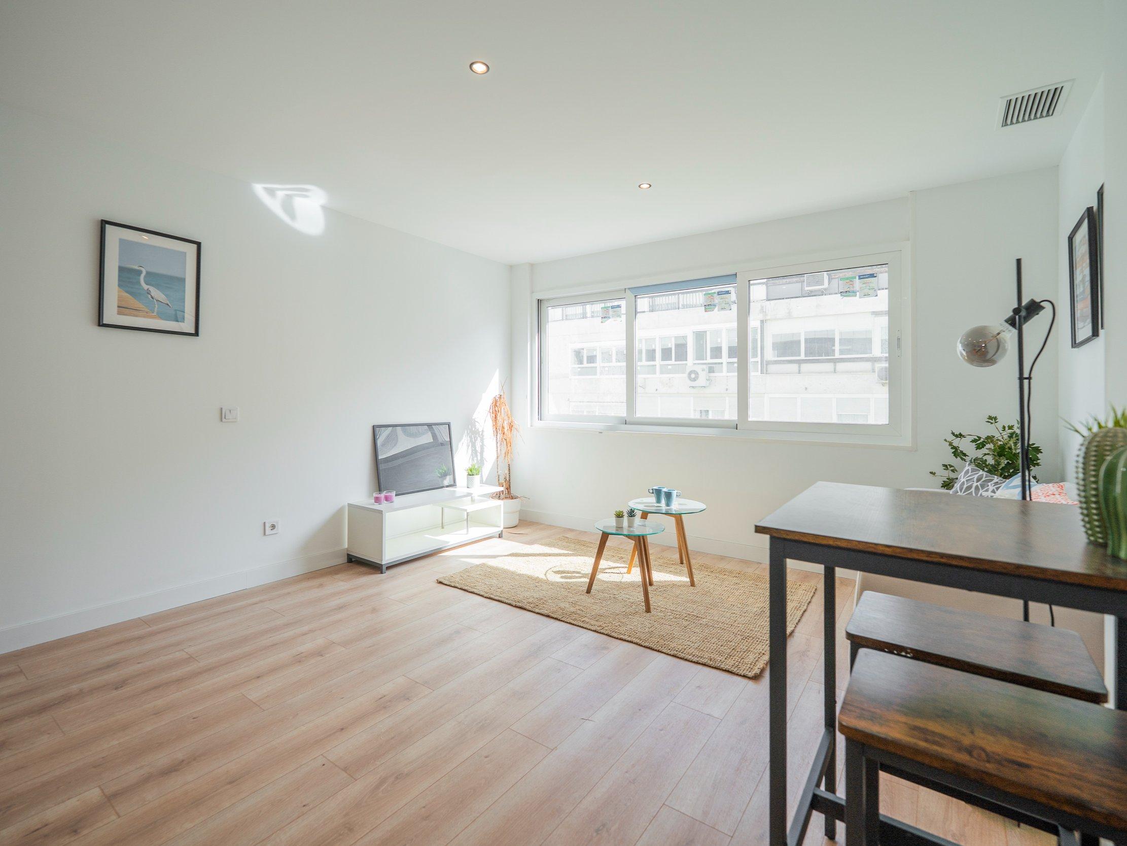 Piso a Estenar - Calle de Castelló - 6