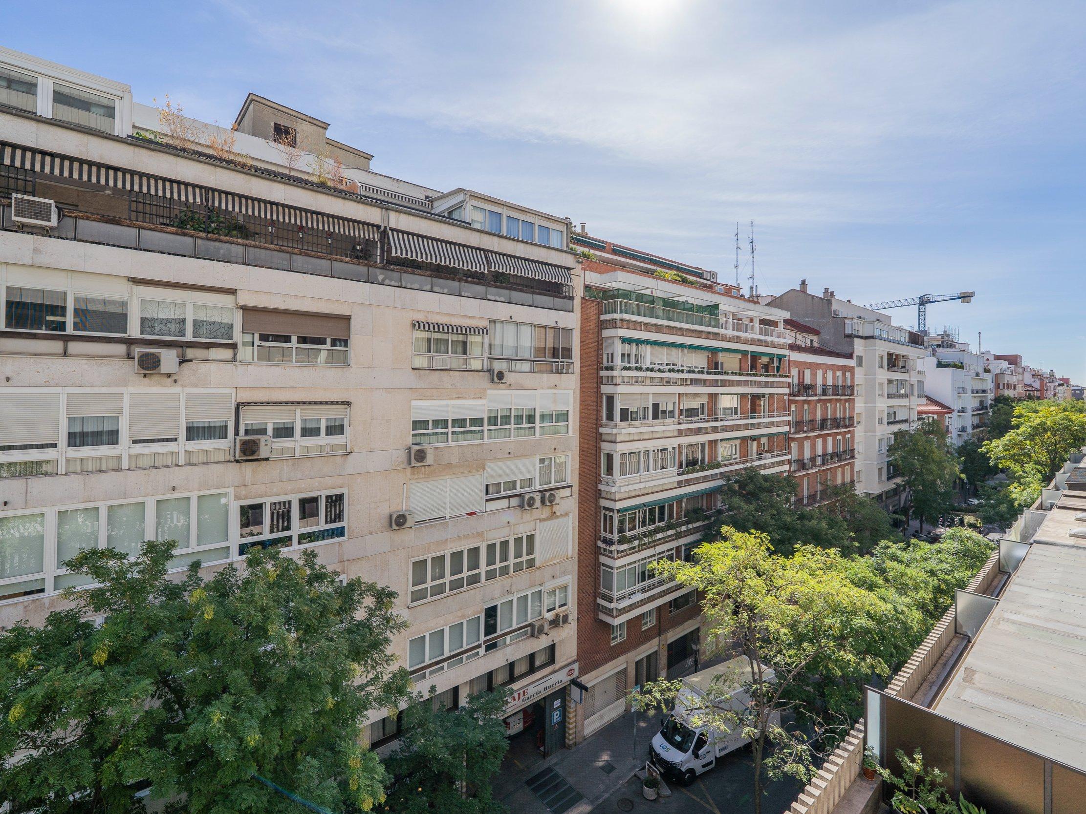 Piso a Estenar - Calle de Castelló - 32