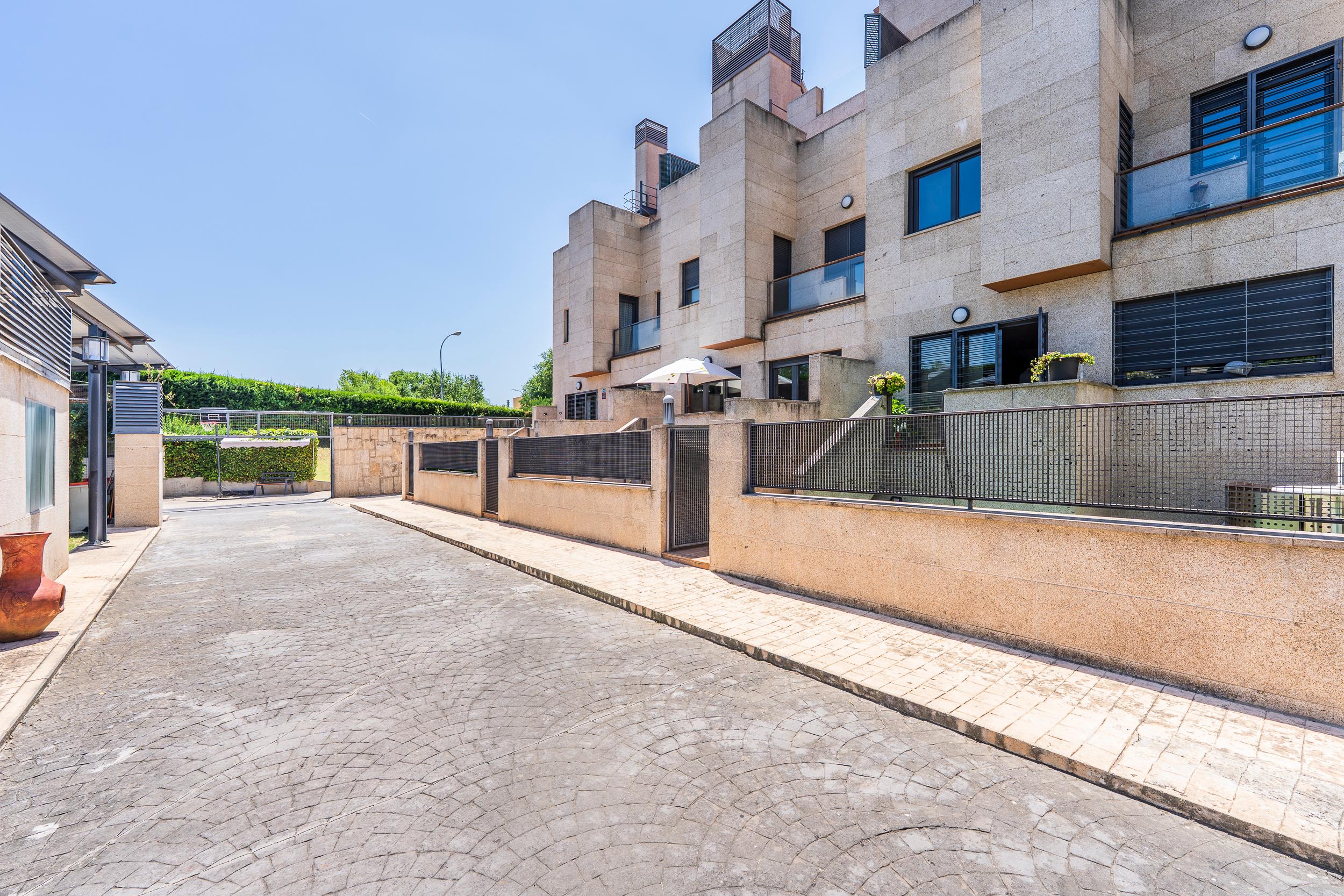 Chalet adosado en Venta en Canillejas, San Blas - 14