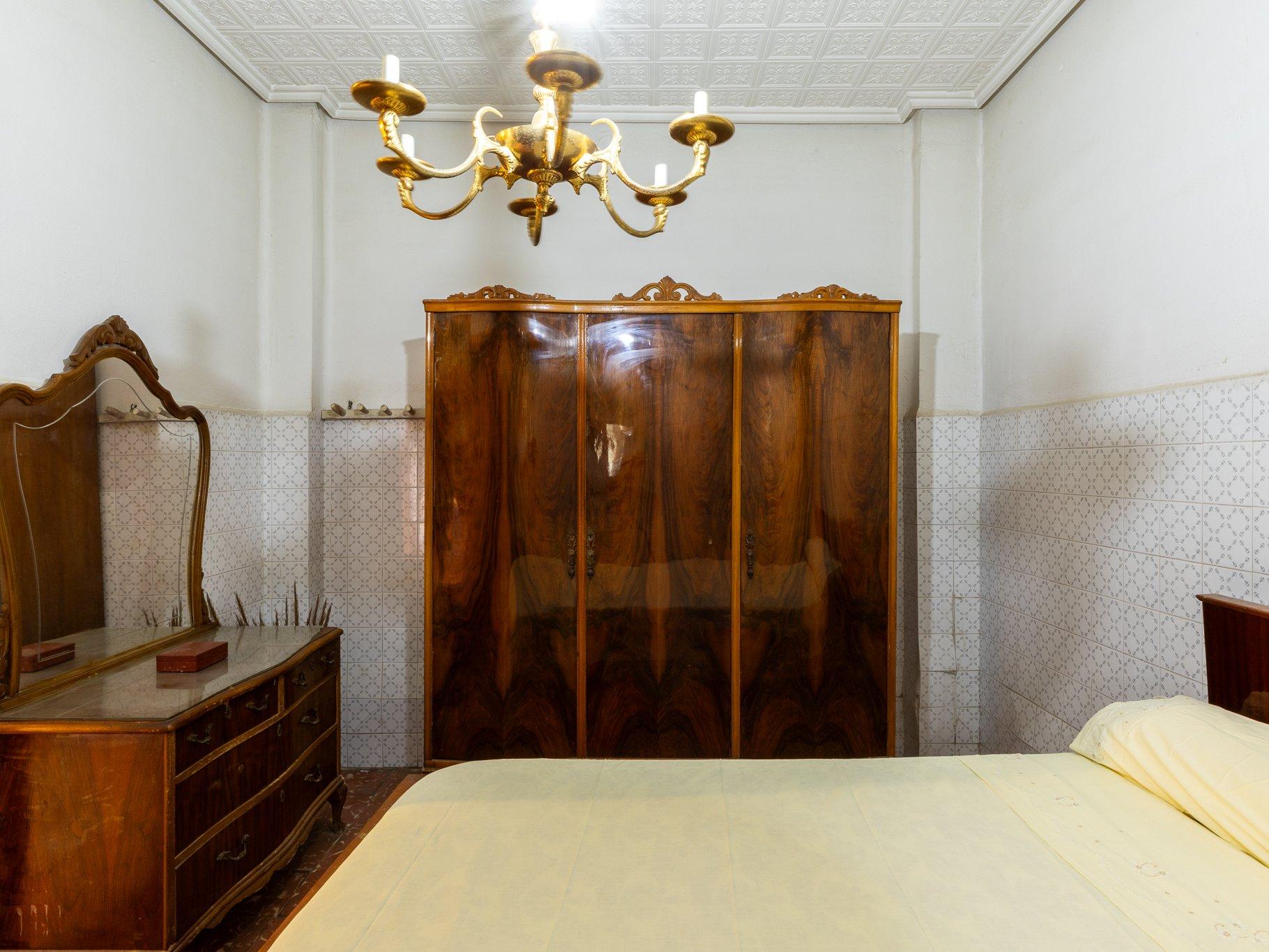 Casa De Pueblo  En Venta - Paterna - 18