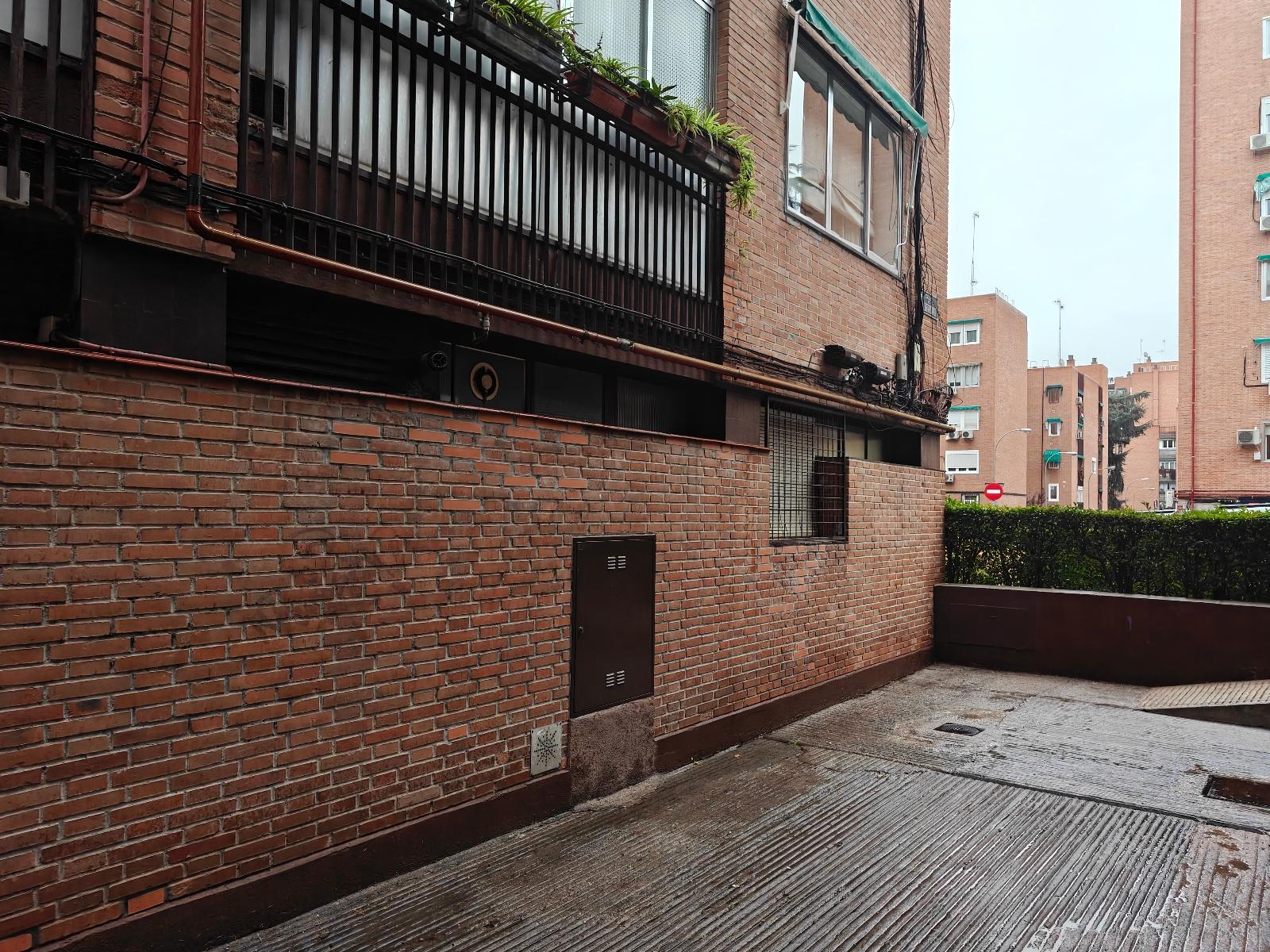 Local en venta en Valdezarza, Moncloa–Aravaca - 4