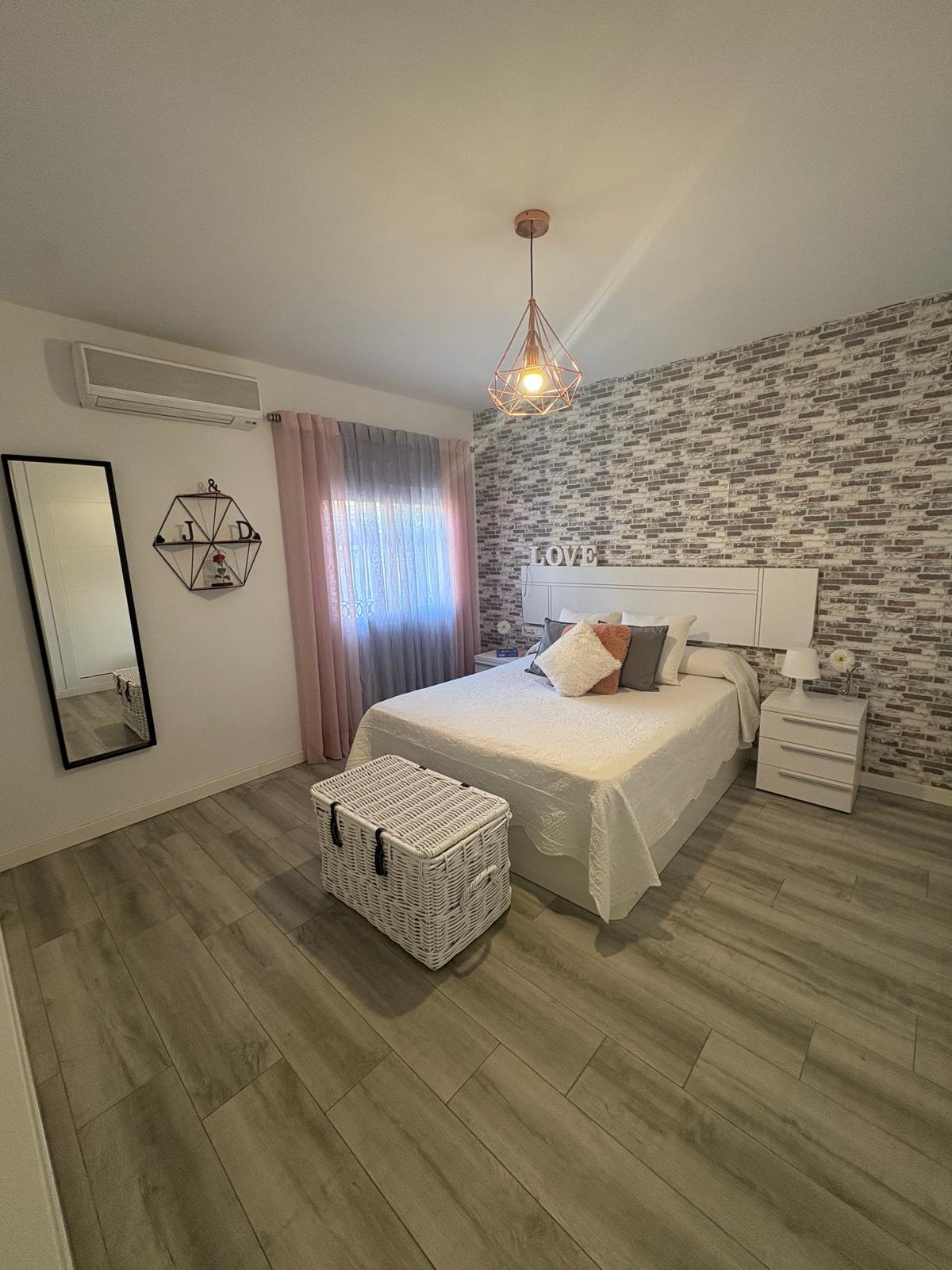 Chalet adosado en venta en Puerto De la Torre, Málaga - 9