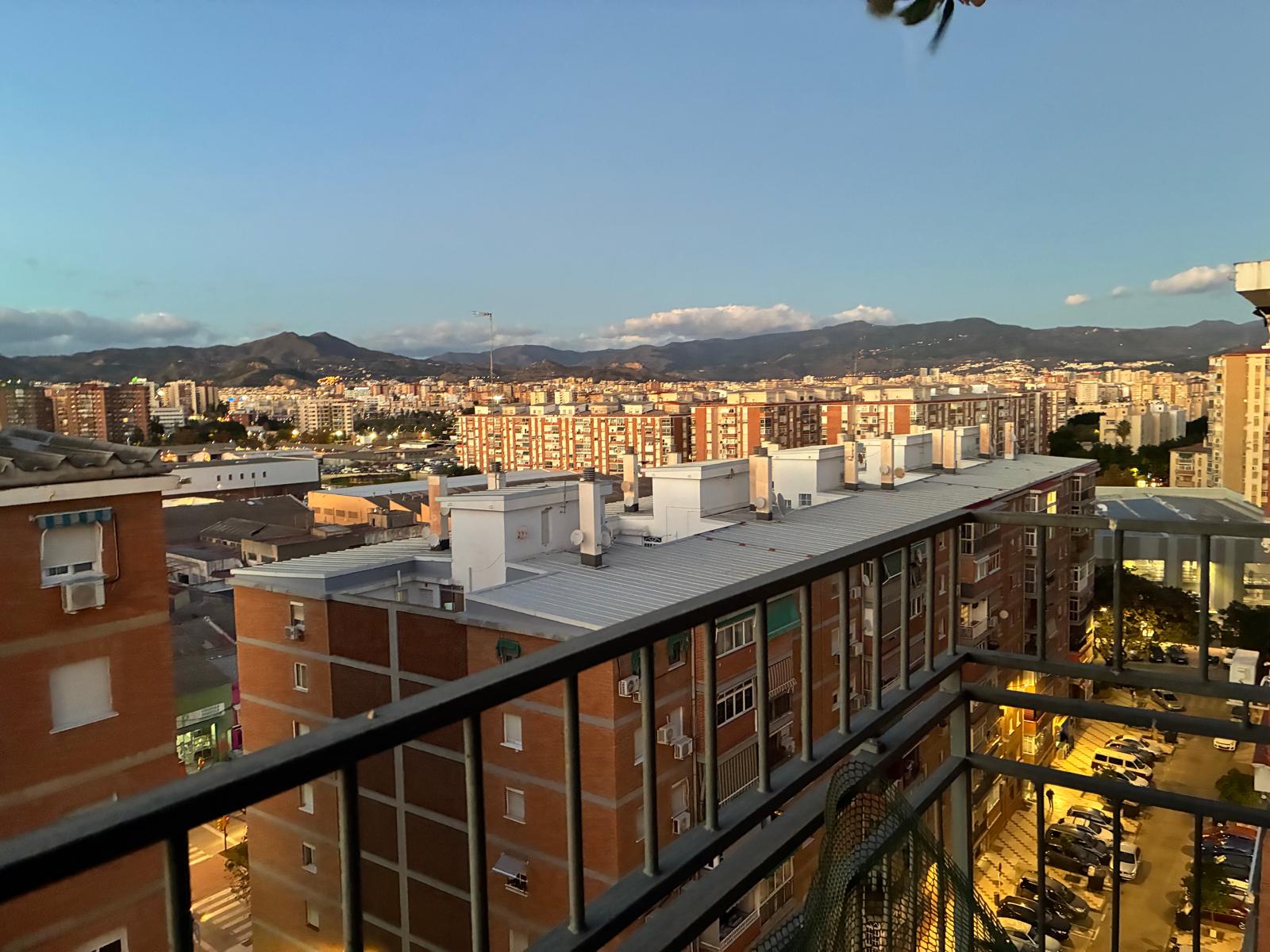 Piso en venta en Vistafranca (Carretera de Cádiz), Málaga - 1