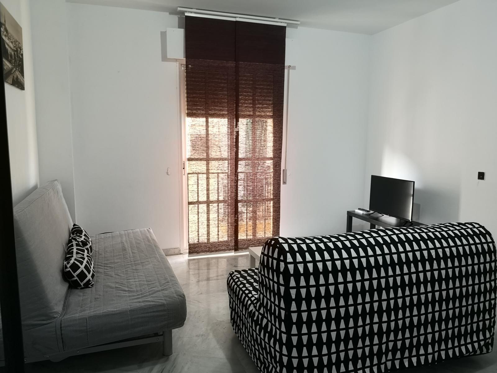 Piso en Alquiler en Doctor Barraquer-Grupo Renfe-Policlínico - 1