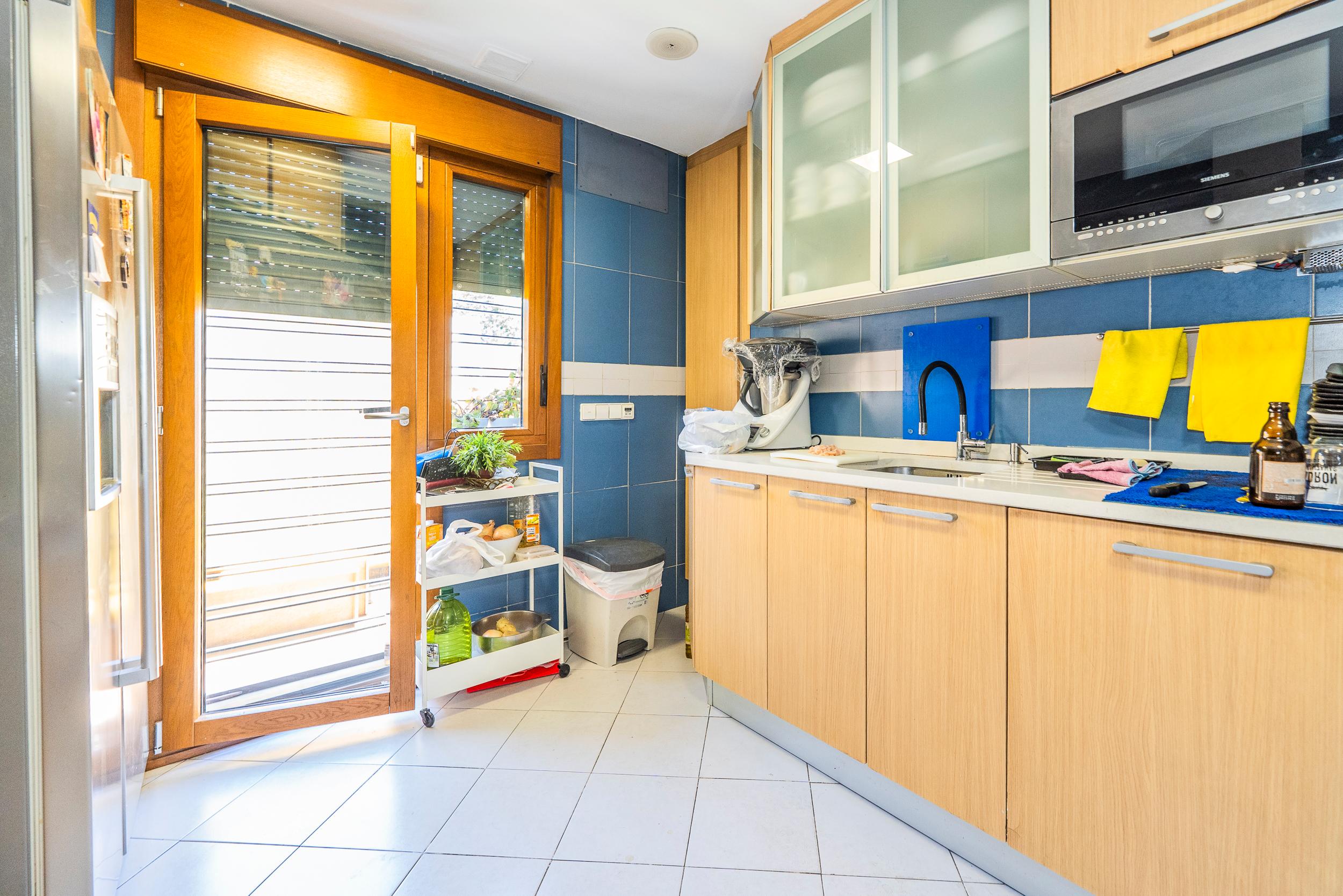 Chalet adosado en venta - Gutiérrez Canales,  junto a Clínica Universitaria Navarra  - 6