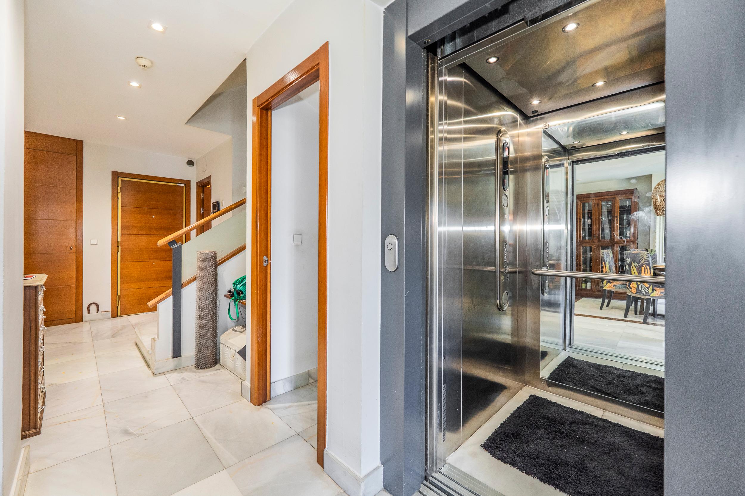 Chalet adosado en venta - Gutiérrez Canales,  junto a Clínica Universitaria Navarra  - 11