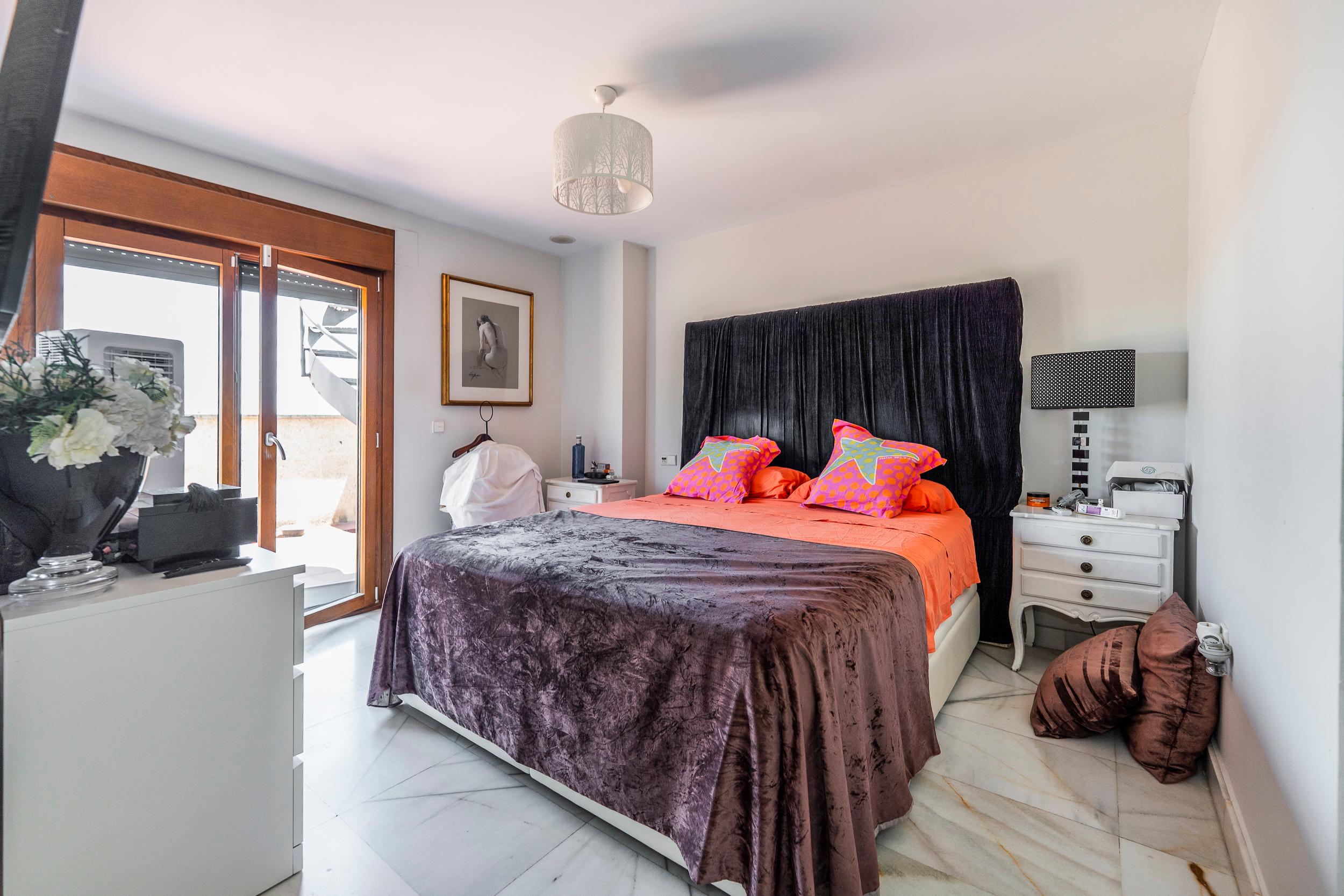 Chalet adosado en venta - Gutiérrez Canales,  junto a Clínica Universitaria Navarra  - 13