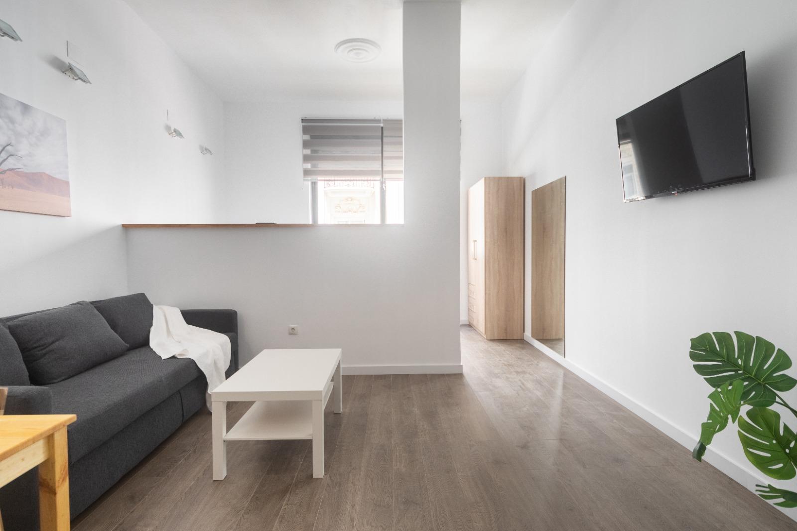 Estudios en Venta - Valencia  - 12