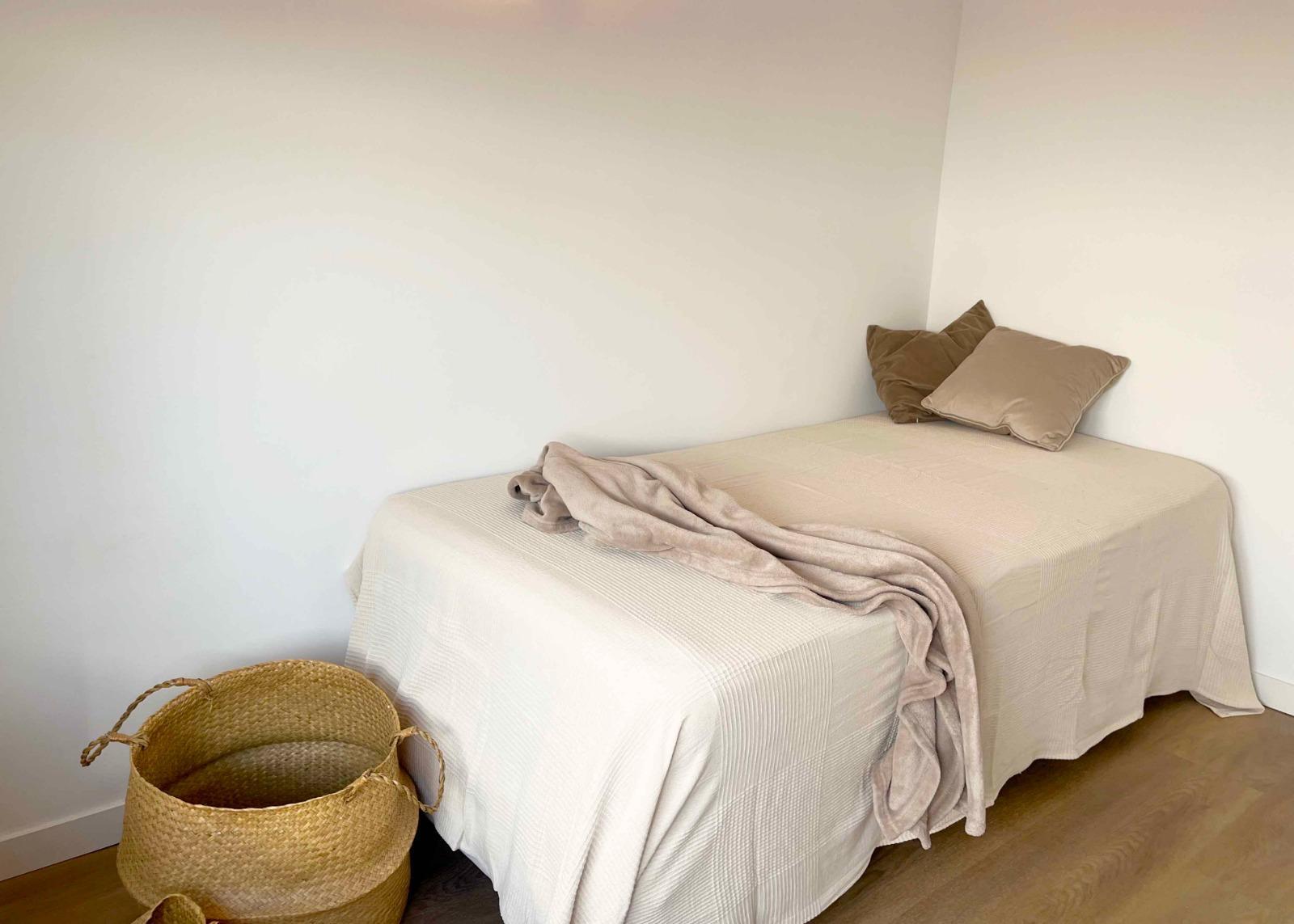 Venta de excllusivo ático reformado - Calle Drácena, Madrid  - 7