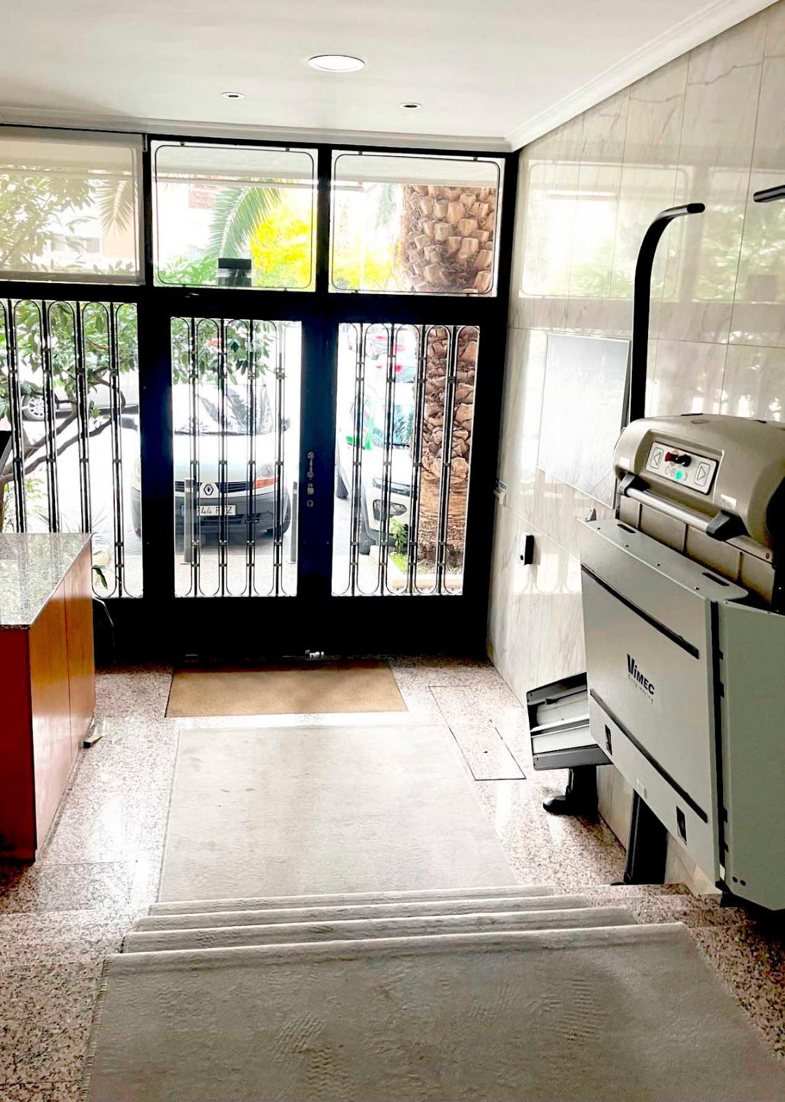 Venta de excllusivo ático reformado - Calle Drácena, Madrid  - 22