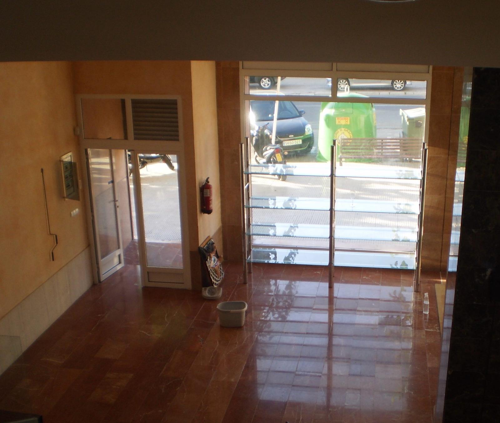 Local en venta - Villajoyosa - 1