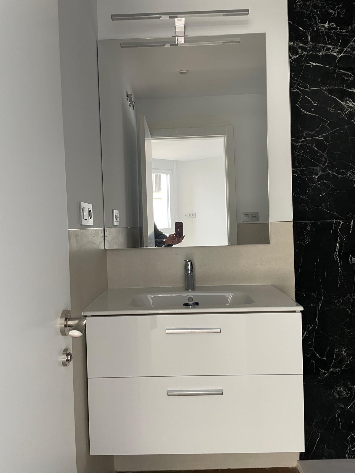 Piso En Venta - Primera Línea De Playa, Málaga - 25