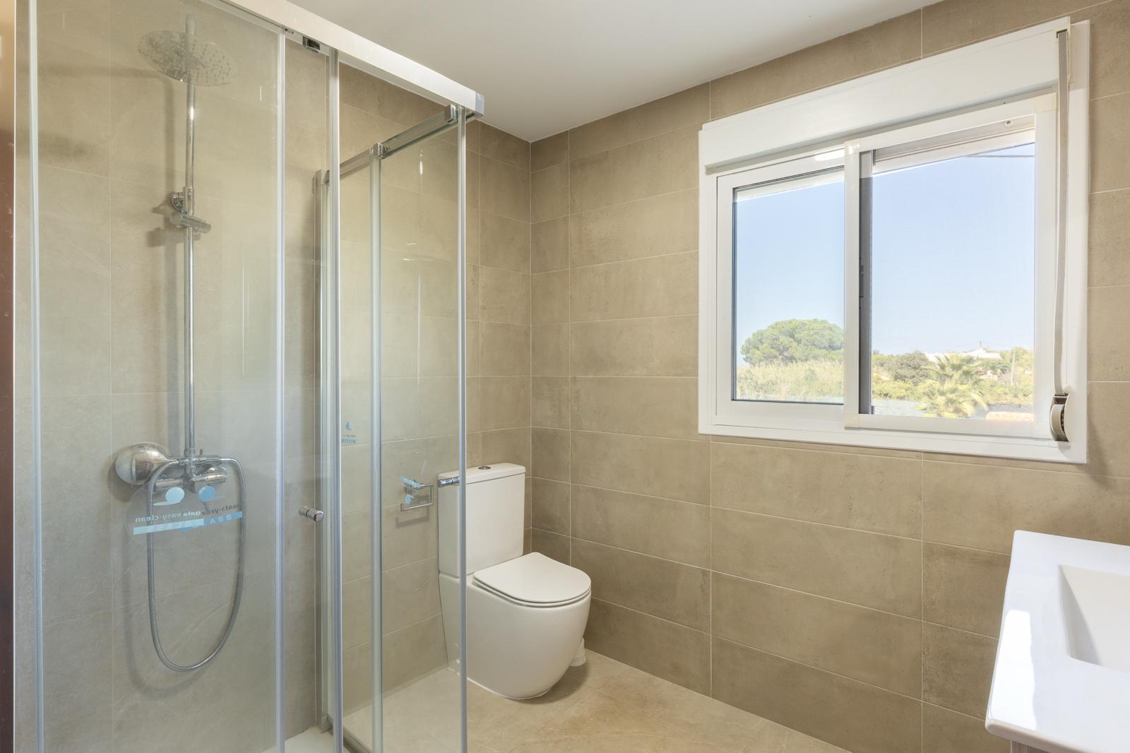 Vivienda en primera planta con piscina privada y gran parcela – Playa de Gandía (L’Ahuir)  - 6