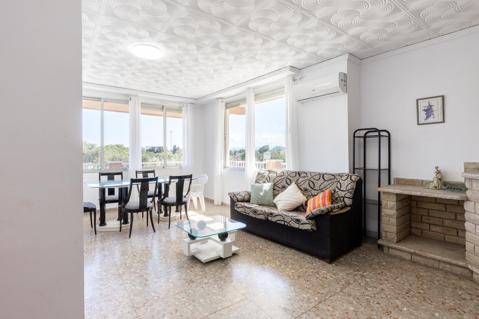 Vivienda en primera planta con piscina privada y gran parcela – Playa de Gandía (L’Ahuir)  - 3