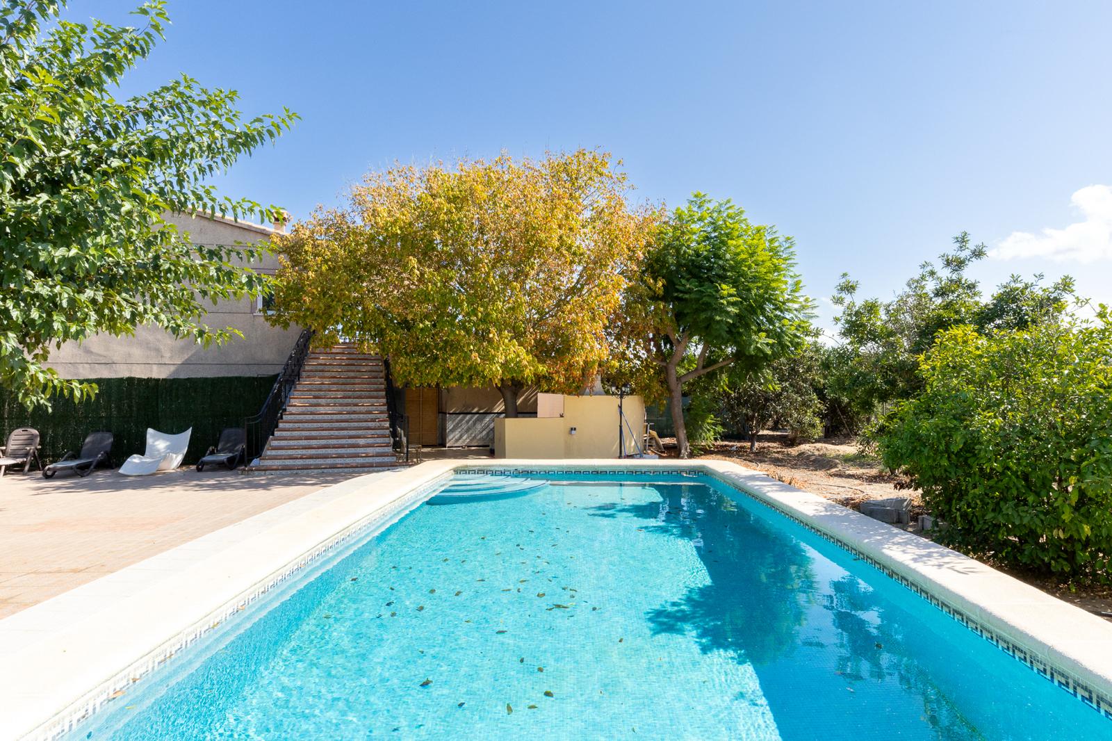 Vivienda en primera planta con piscina privada y gran parcela – Playa de Gandía (L’Ahuir)  - 2