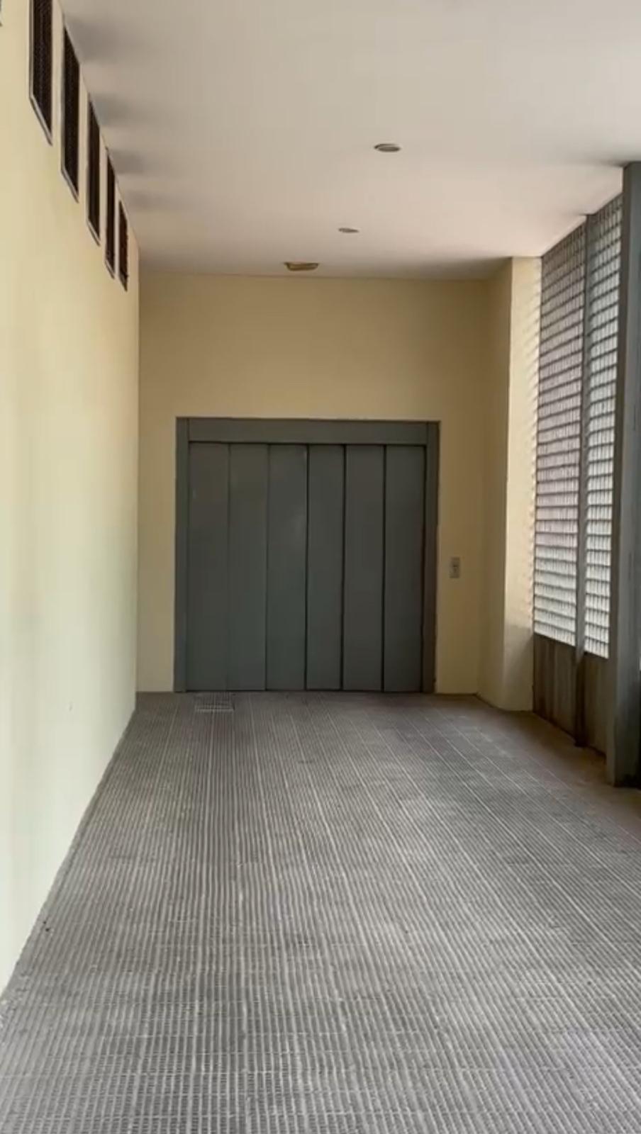 Plaza de Garaje en venta - Madrid - 5