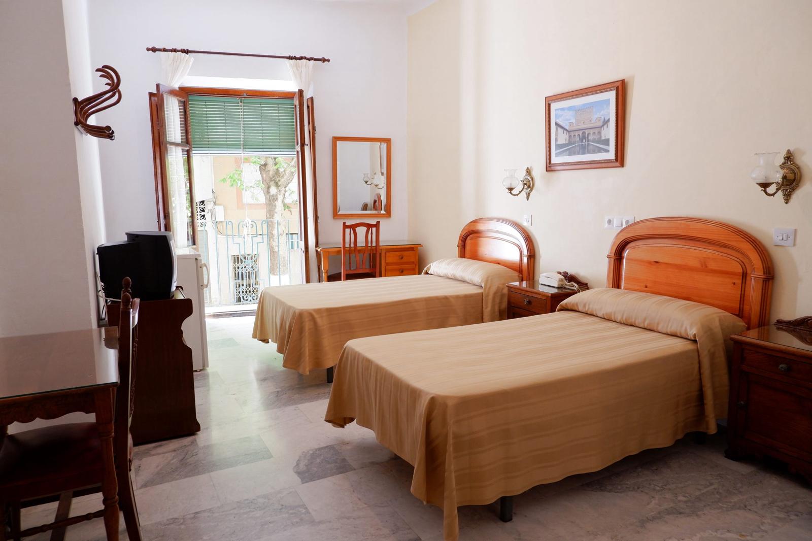 Venta hotel - Granada - 3