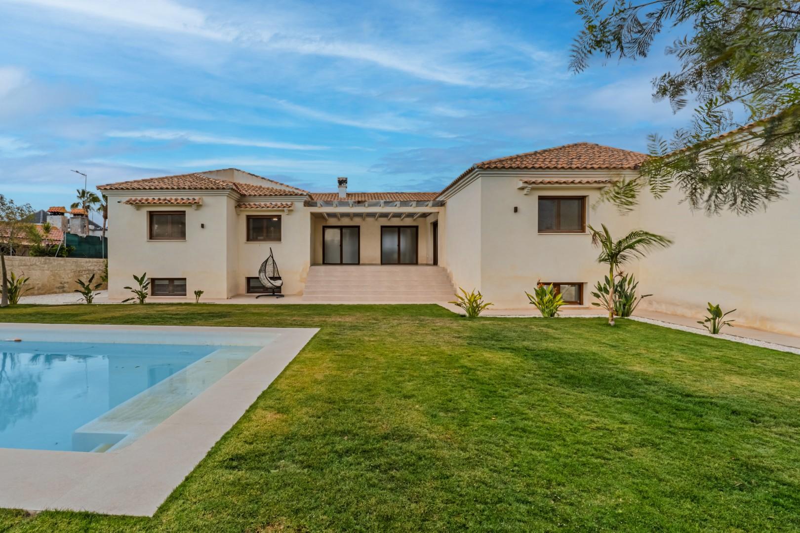 Chalet Independiente en Venta - Mutxamel - 61