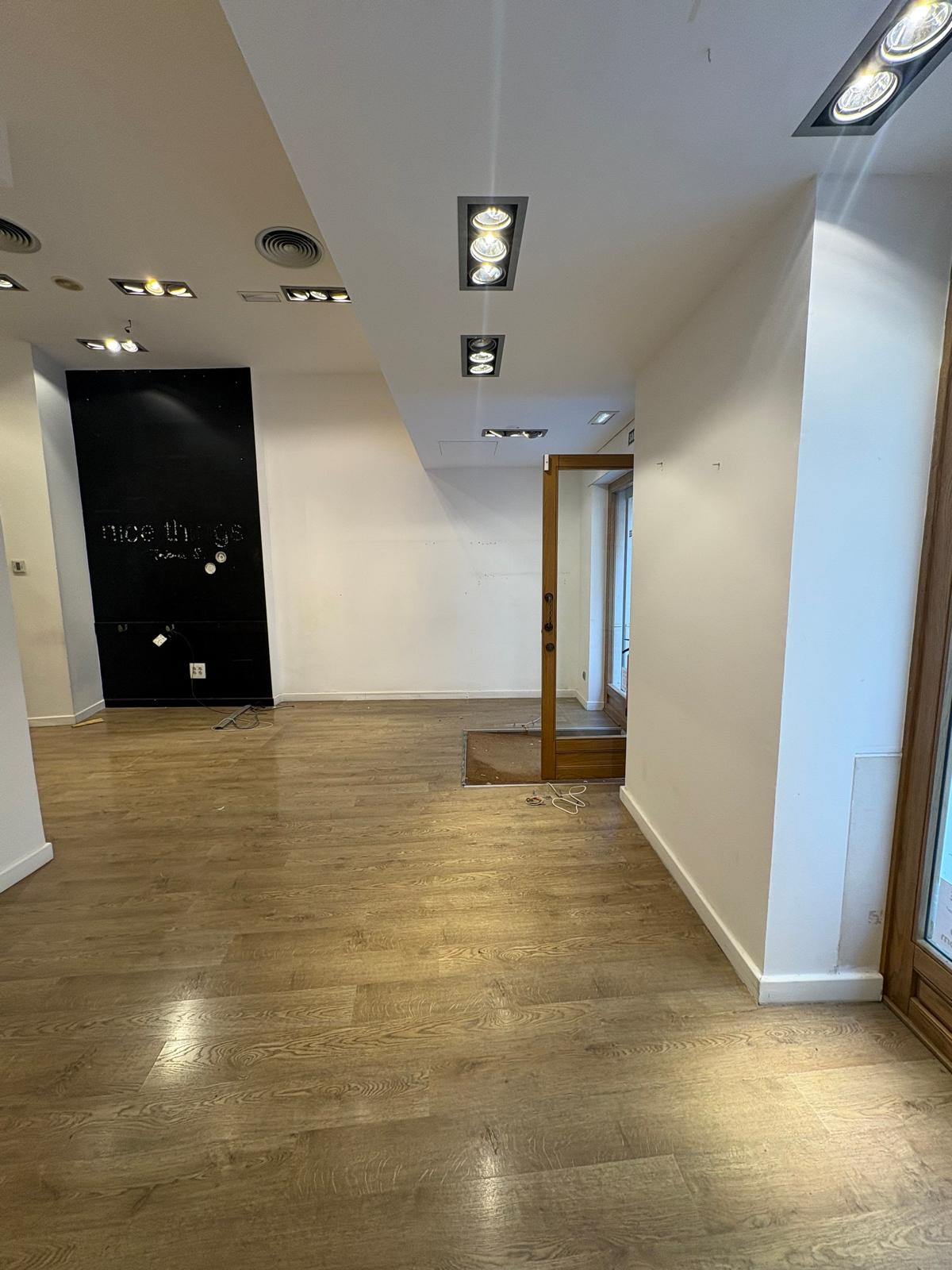 Exclusivo local comercial - Málaga, Centro Histórico  - 5