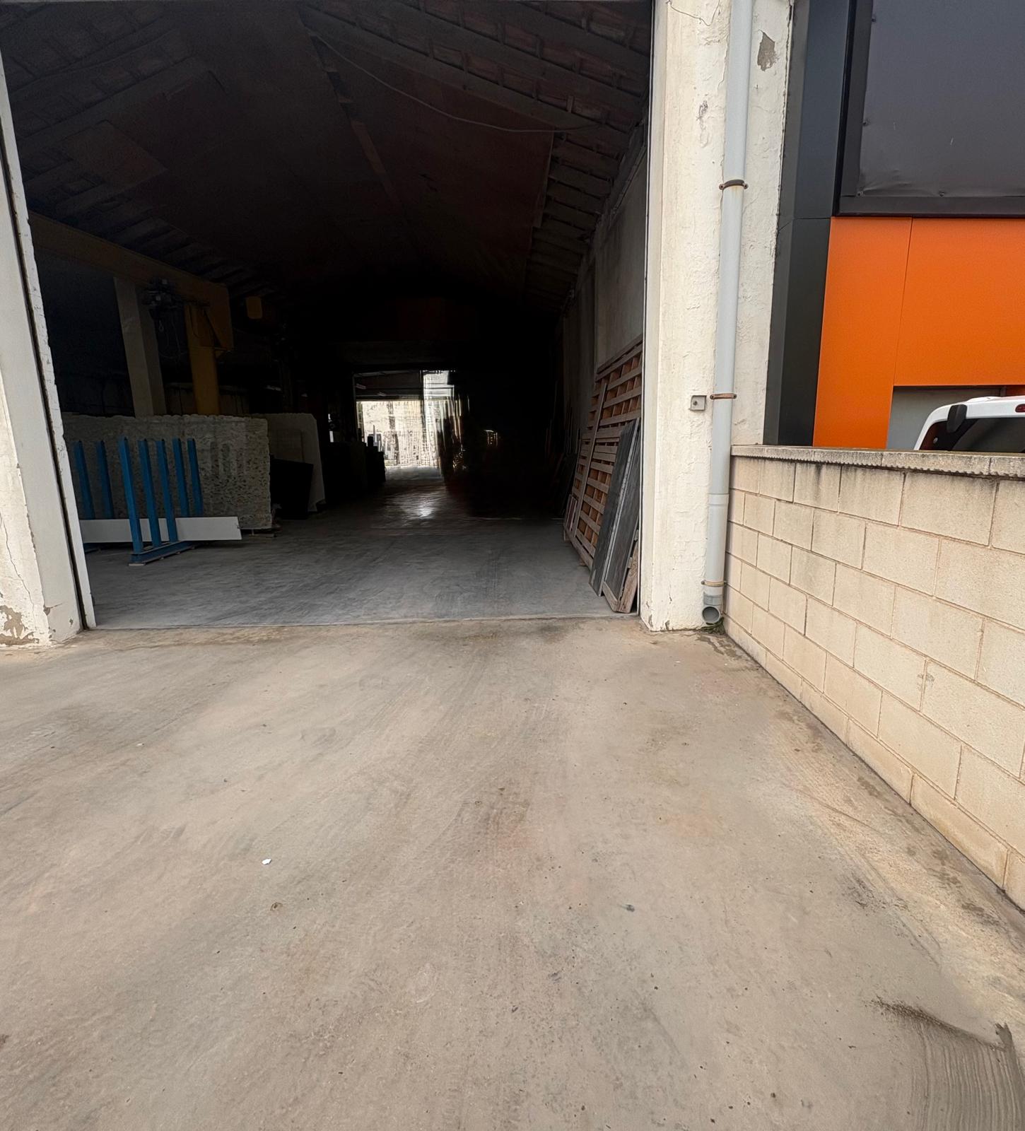 Nave Industrial y Terreno en Venta - Santa Pola  - 2