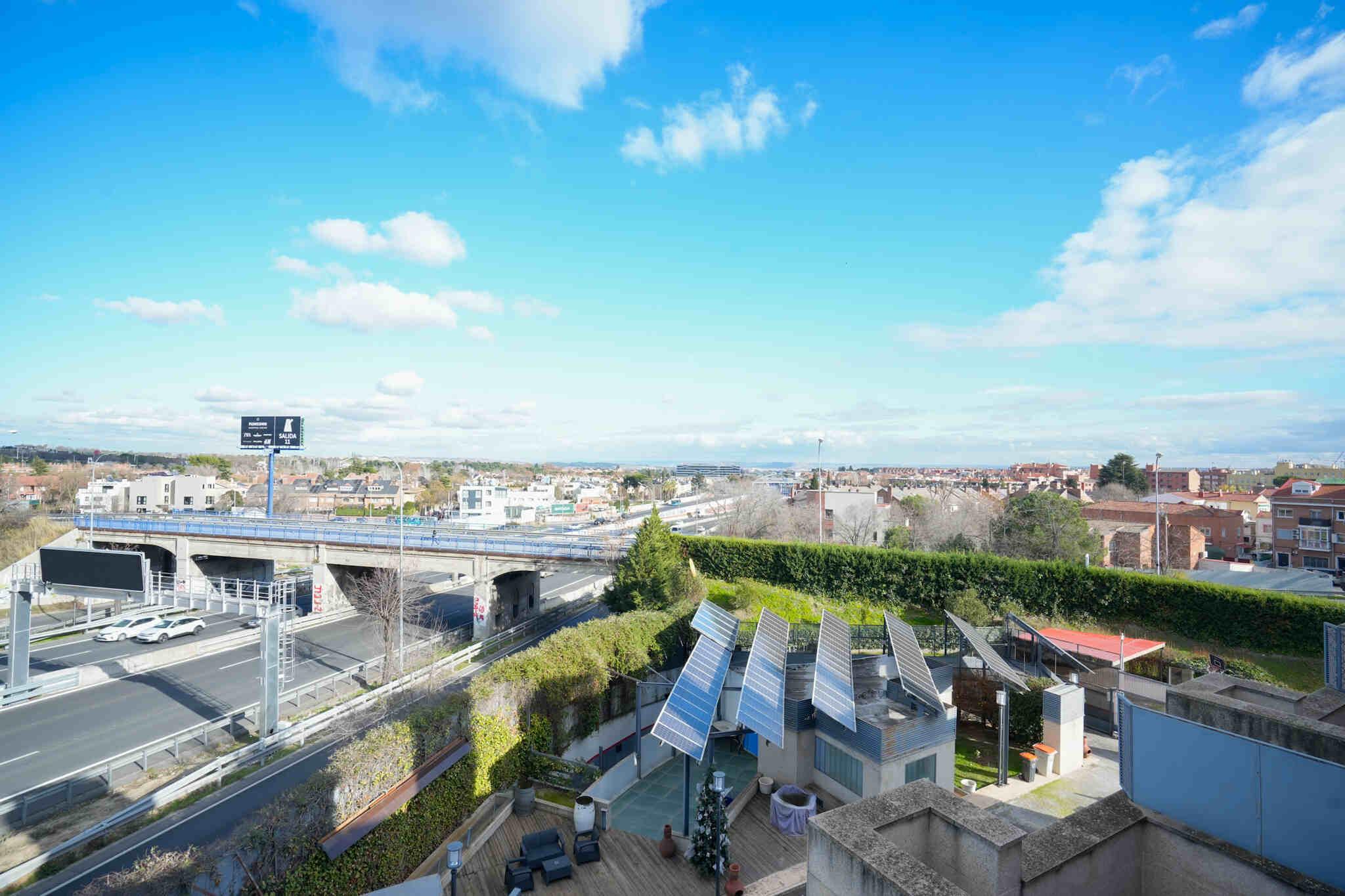 Chalet en venta -Canillejas (San Blas - Canillejas) - 75