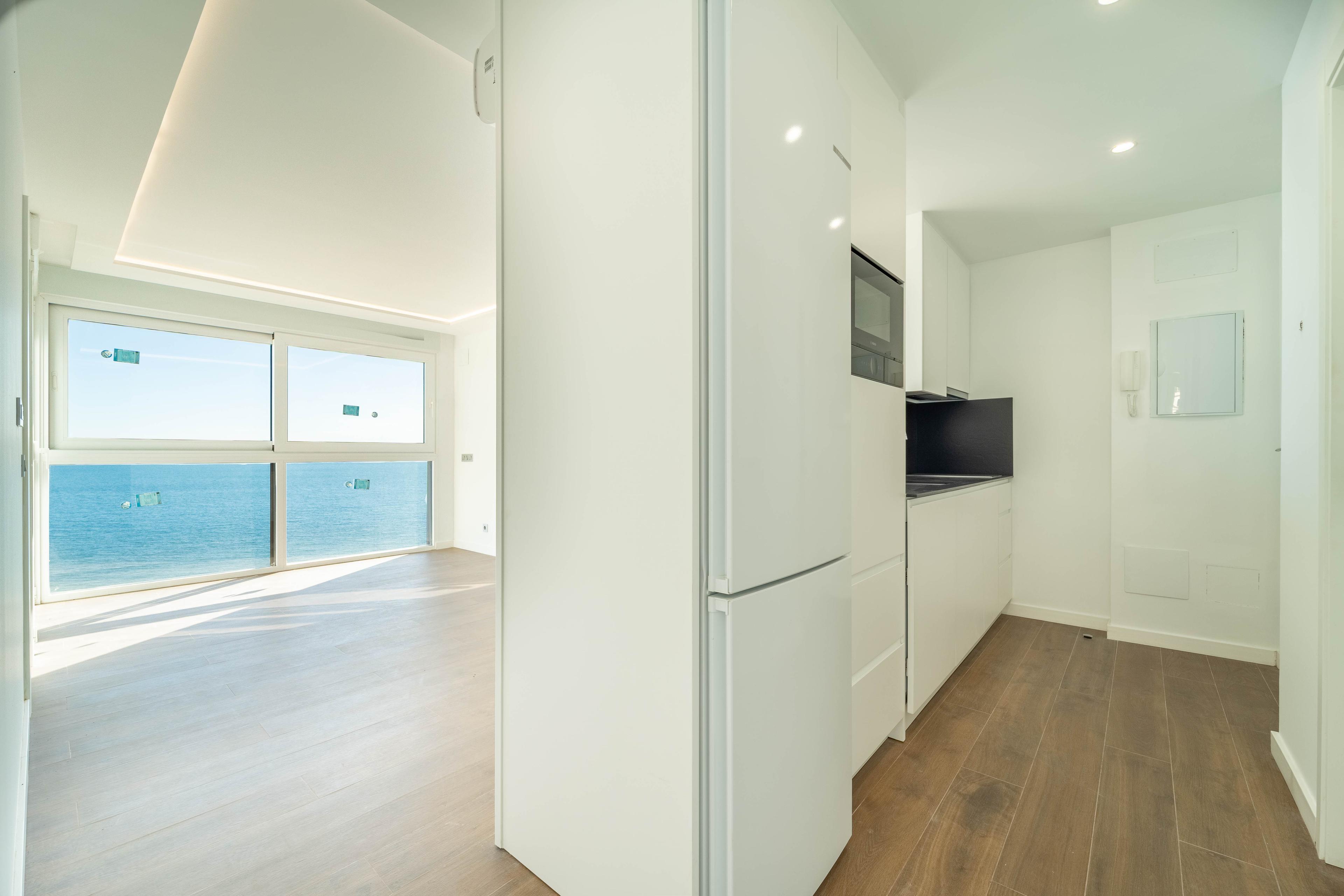 Piso En Venta - Primera Línea De Playa, Málaga - 9