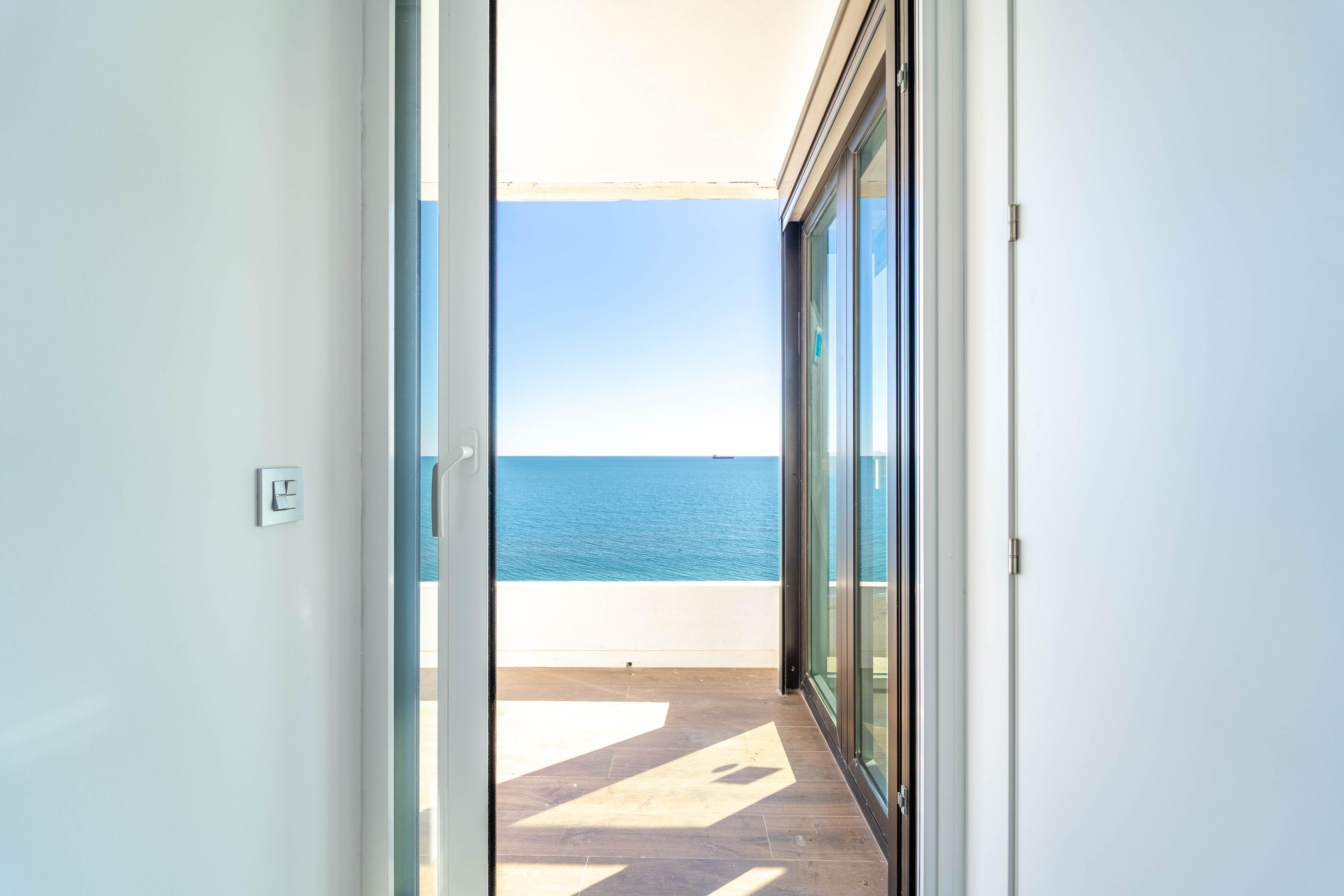 Piso En Venta - Primera Línea De Playa, Málaga - 5