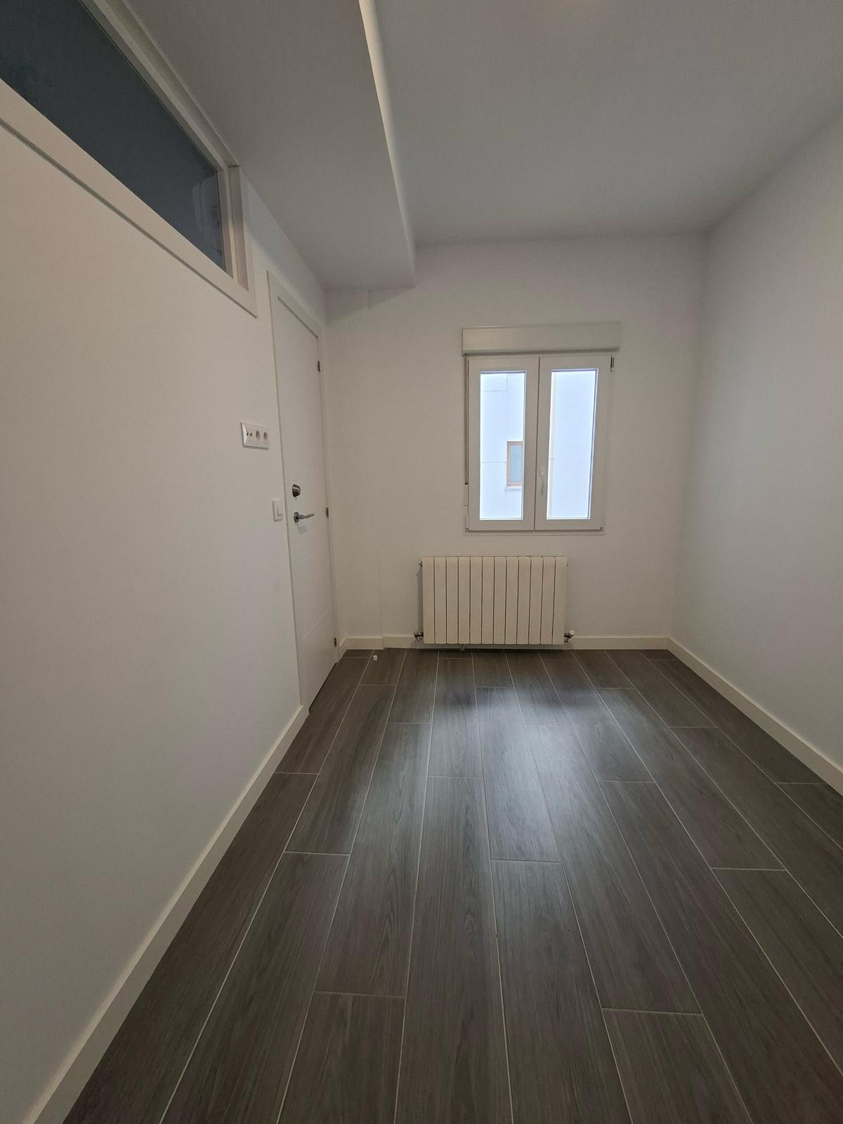 Piso Reformado en venta -  Madrid - 18