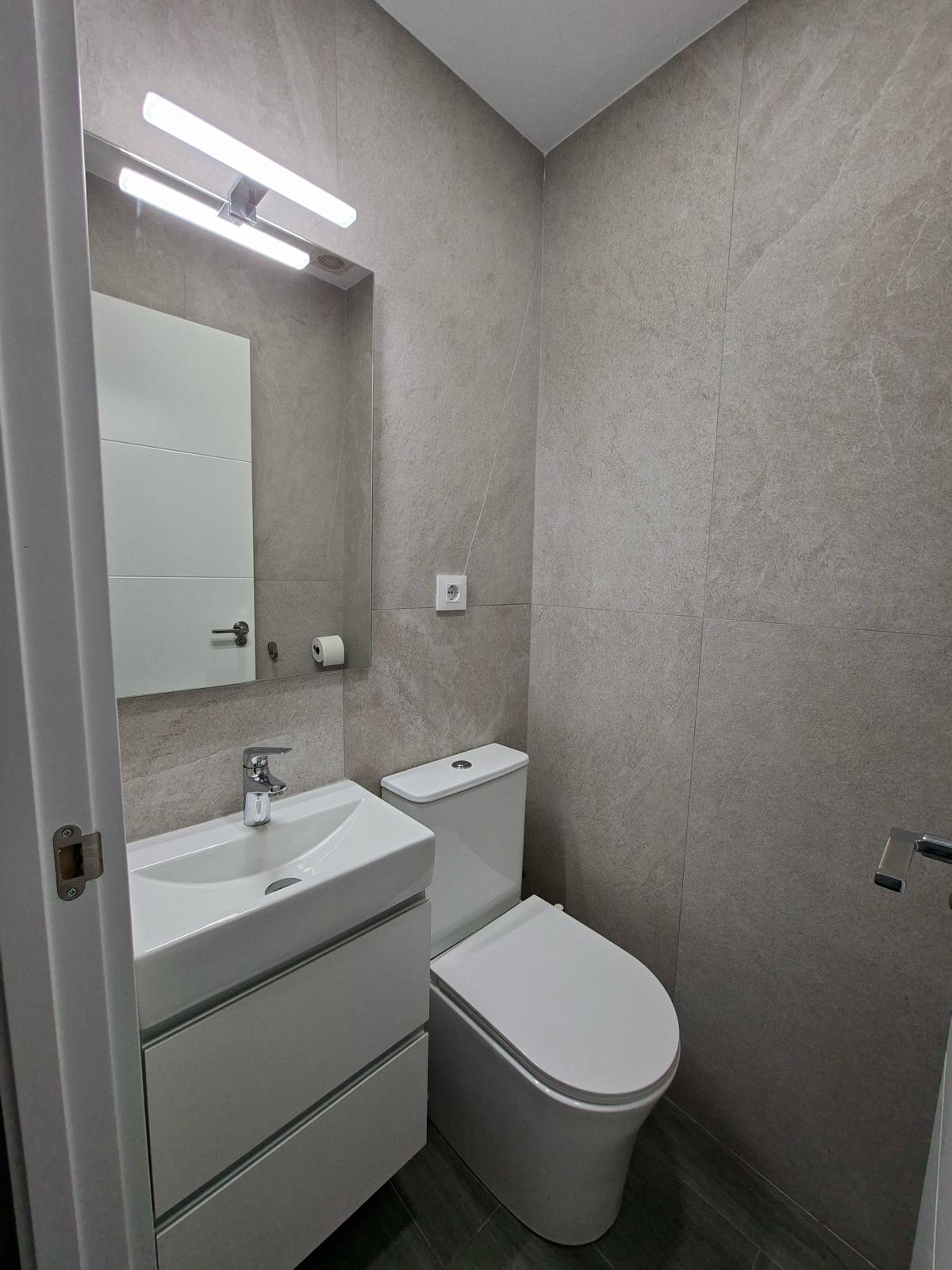 Piso Reformado en venta -  Madrid - 10