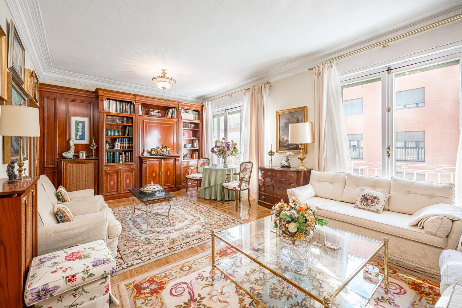 Piso en venta - Finca Clásica, Madrid - 1