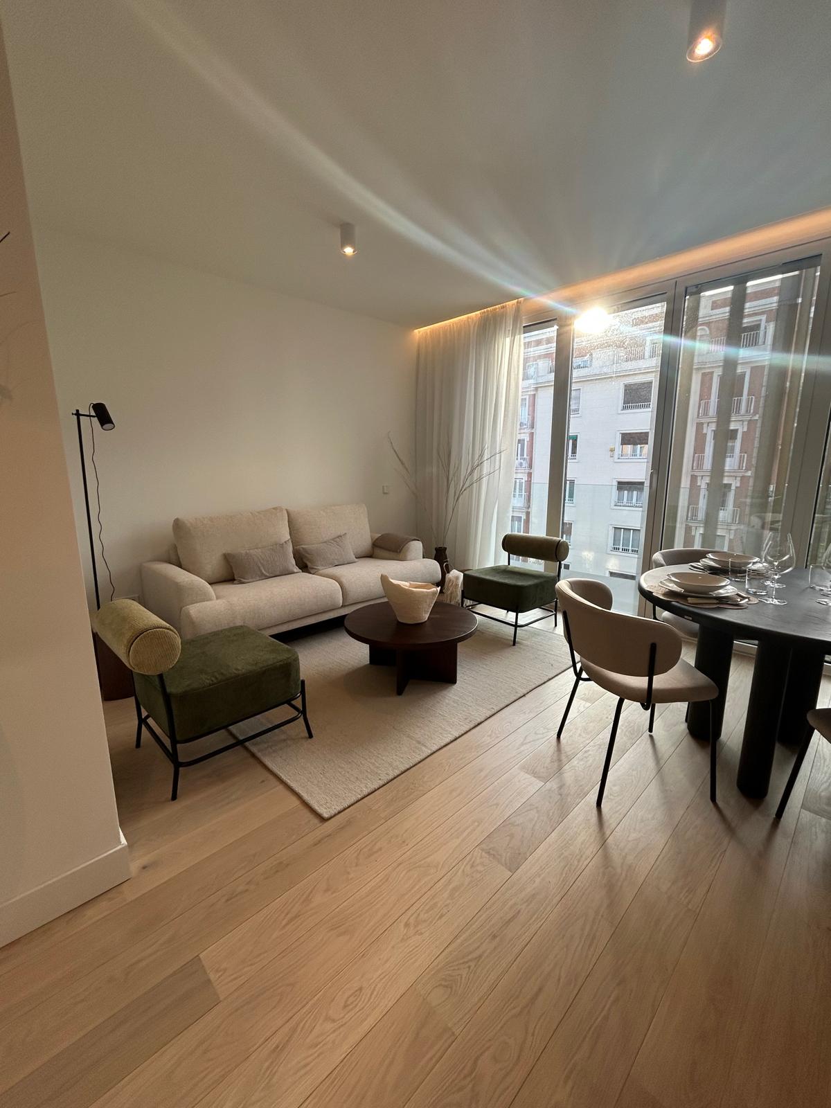 Piso en venta en Calle de Sta Engracia - 1