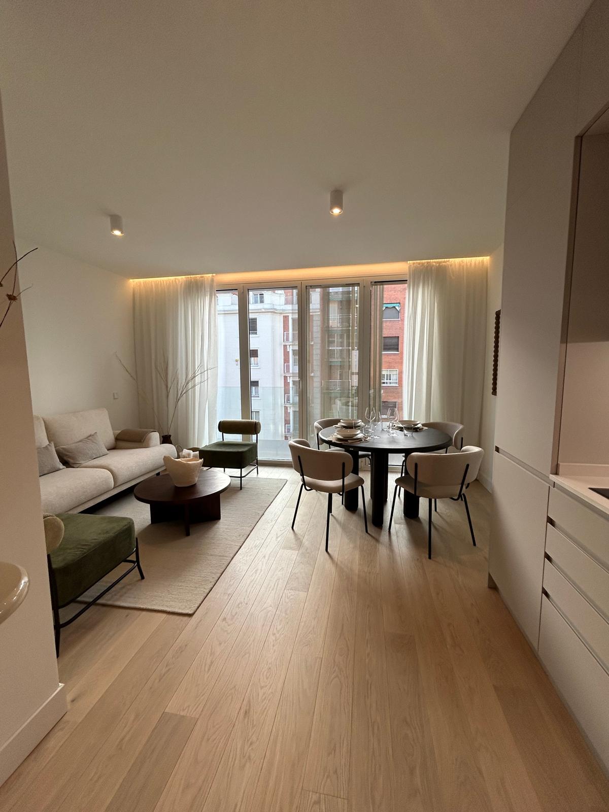 Piso en venta en Calle de Sta Engracia - 3