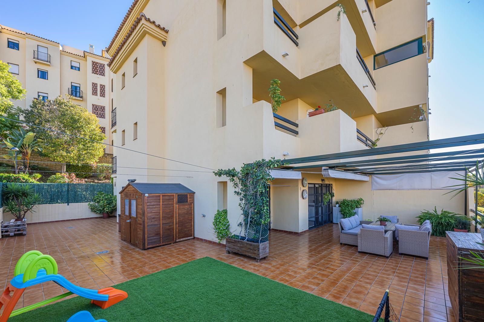 Impecable bajo reformado con 2 dormitorios, 2 baños y terraza de 122 m² – Selwo / Nueva Milla de Oro/ ESTEPONA - 17