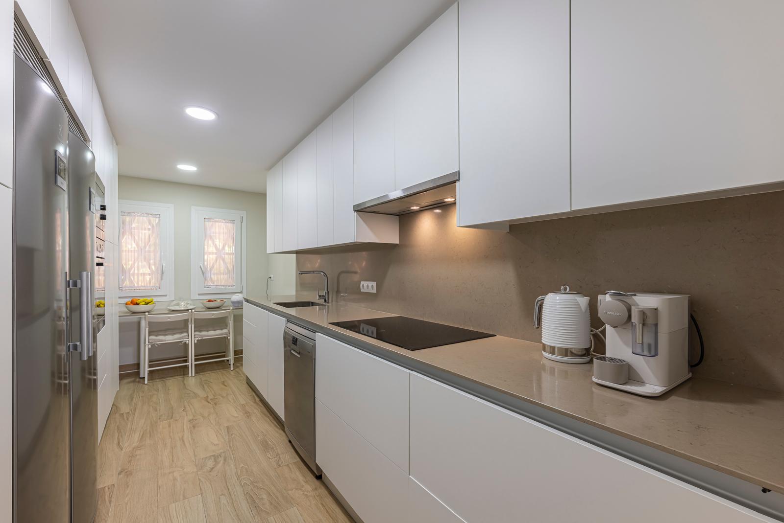 Impecable bajo reformado con 2 dormitorios, 2 baños y terraza de 122 m² – Selwo / Nueva Milla de Oro/ ESTEPONA - 24