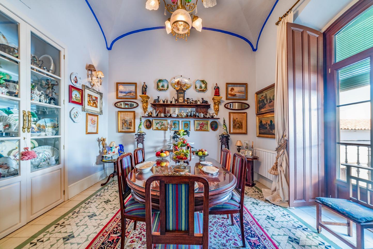 EXCLUSIVA CASA SEÑORIAL CON PATIO EN EL CENTRO DE LLERENA, BADAJOZ - 32