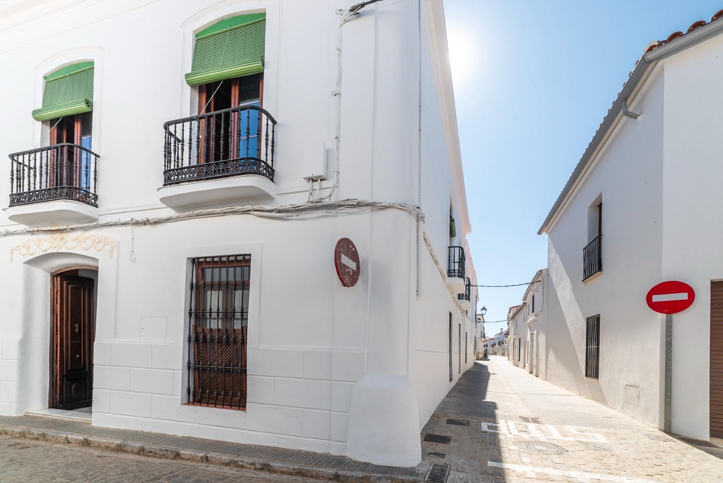 EXCLUSIVA CASA SEÑORIAL CON PATIO EN EL CENTRO DE LLERENA, BADAJOZ - 63