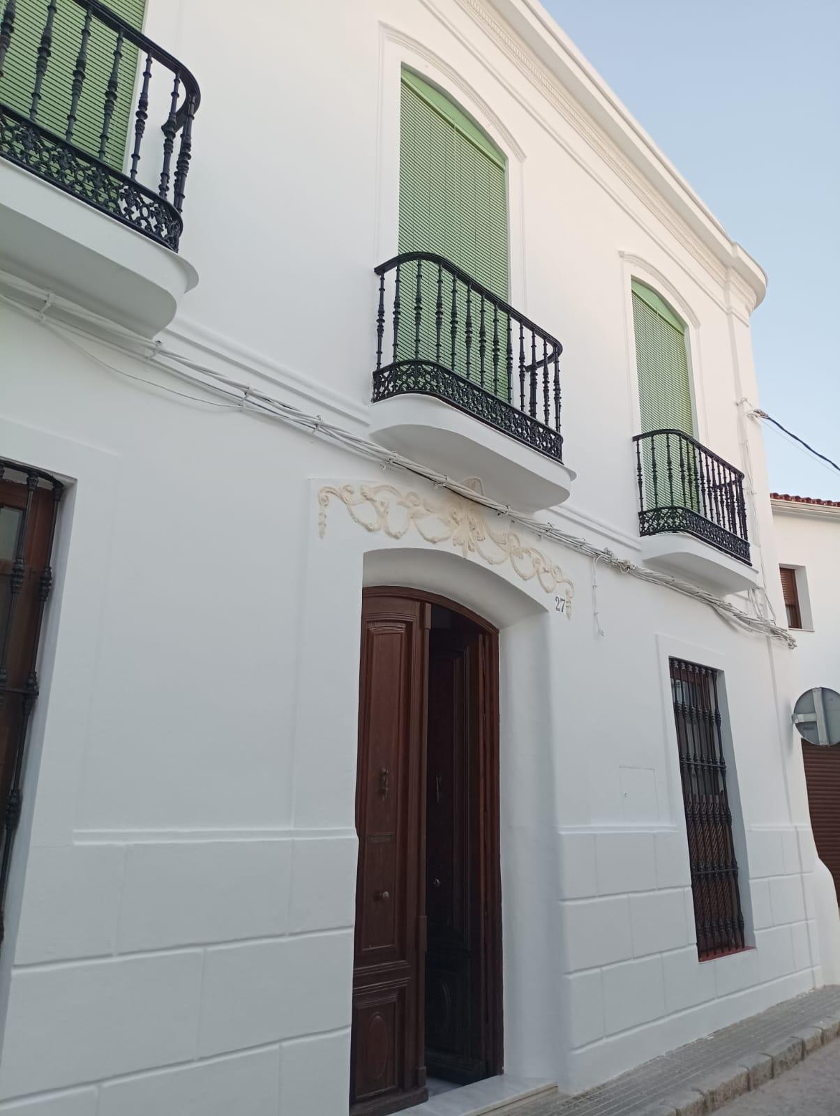 EXCLUSIVA CASA SEÑORIAL CON PATIO EN EL CENTRO DE LLERENA, BADAJOZ - 60