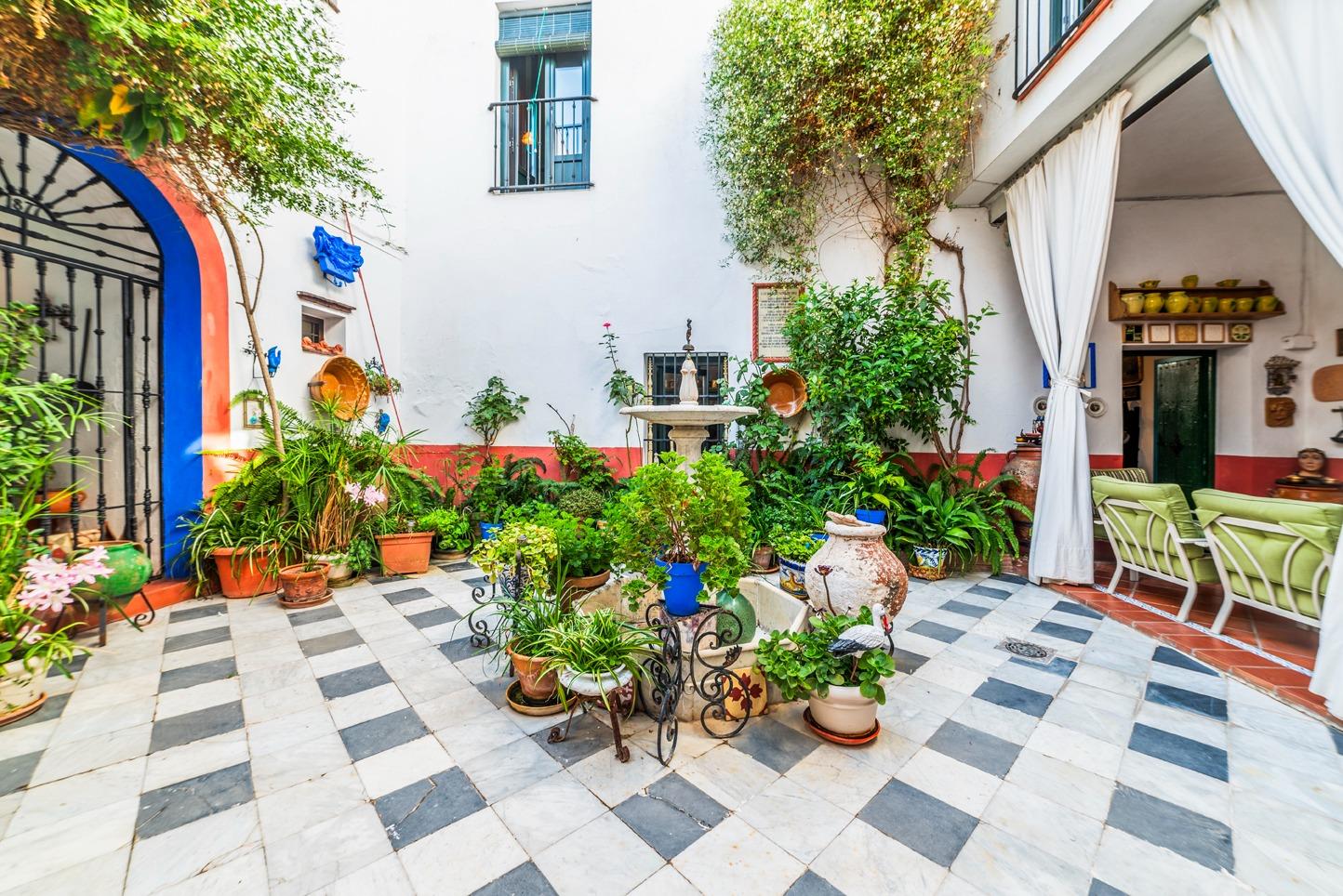 EXCLUSIVA CASA SEÑORIAL CON PATIO EN EL CENTRO DE LLERENA, BADAJOZ - 24